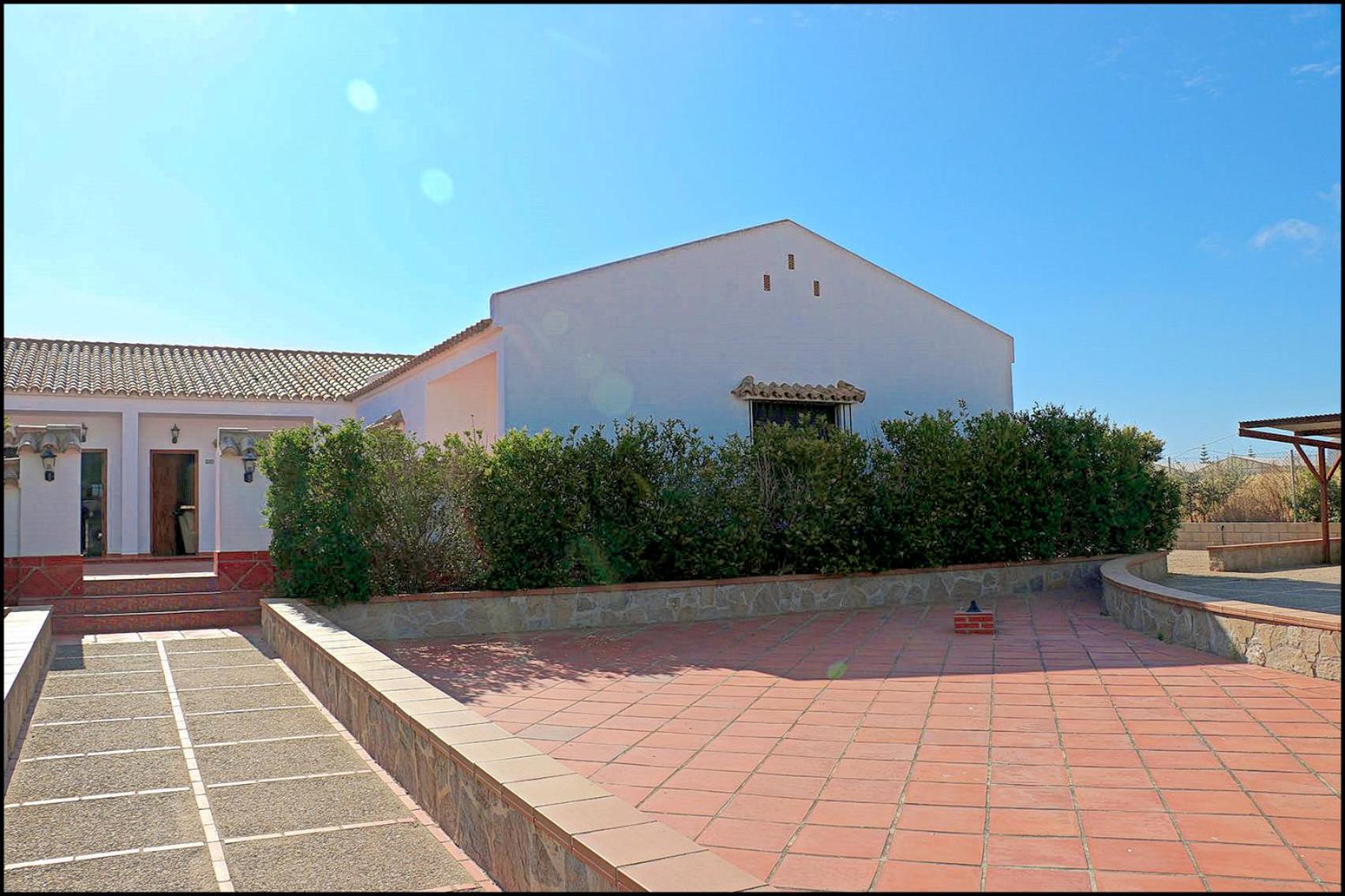 Apartamento con piscina comunitaria view 5