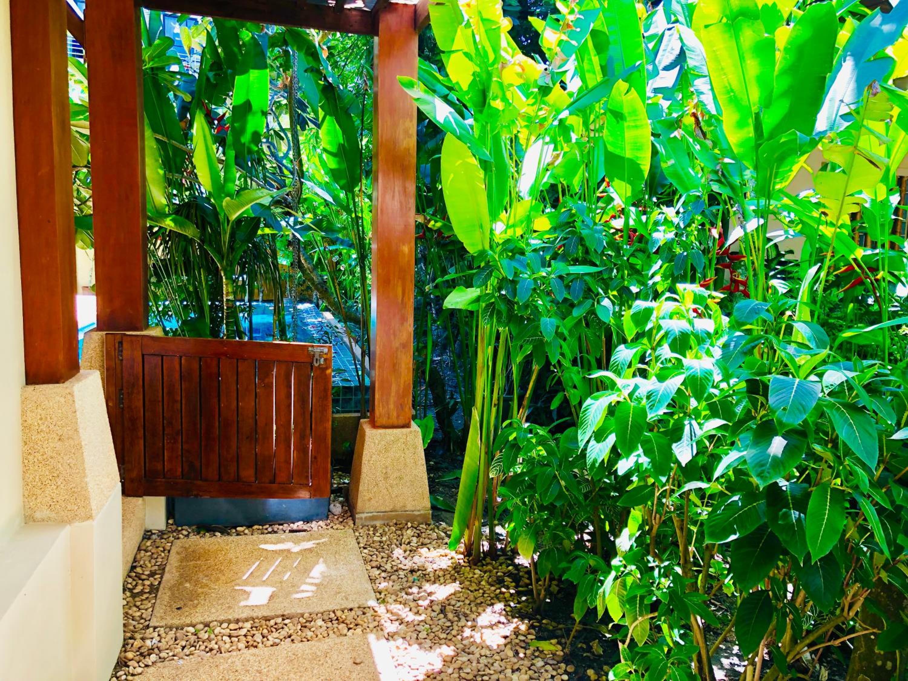 Thai Family karon Pool Villa 泰如家卡伦3卧泳池别墅 view 3