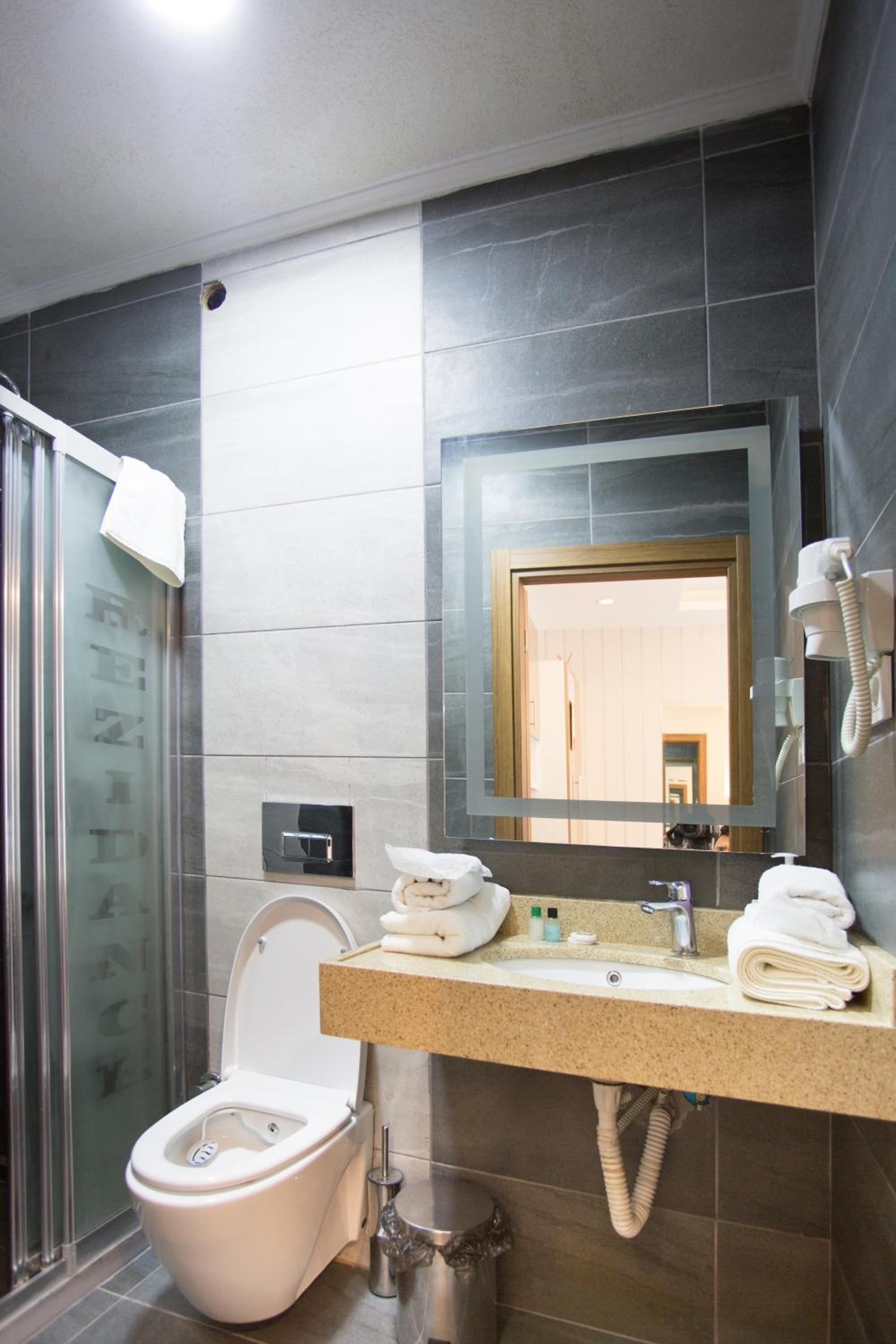 T-Square Residence - Image 17