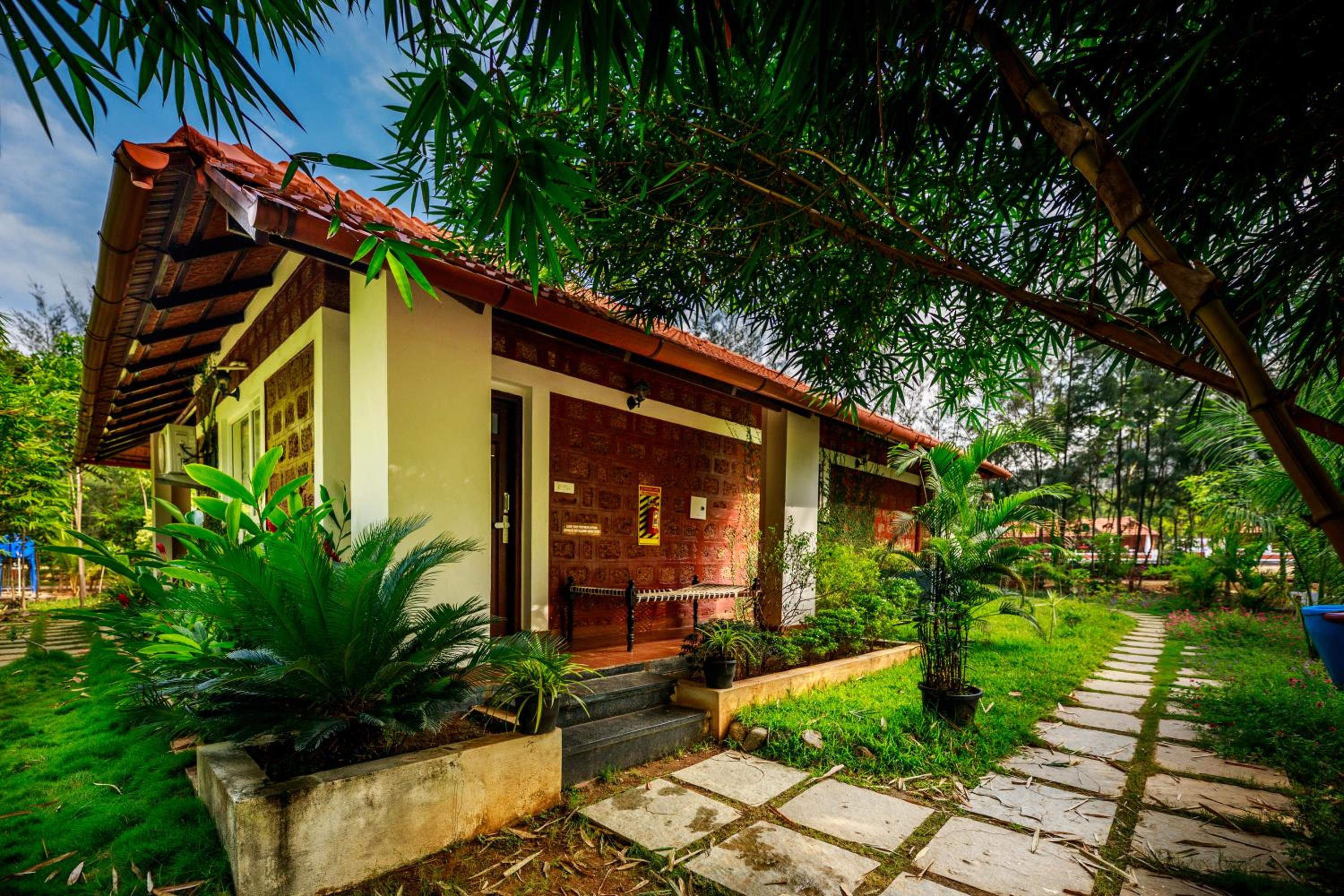 SR Jungle Resort