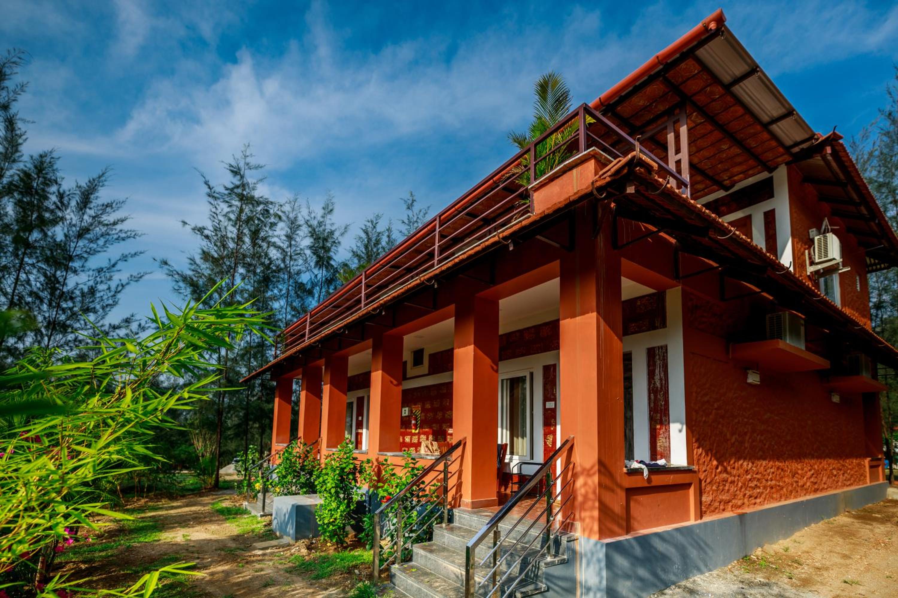 SR Jungle Resort