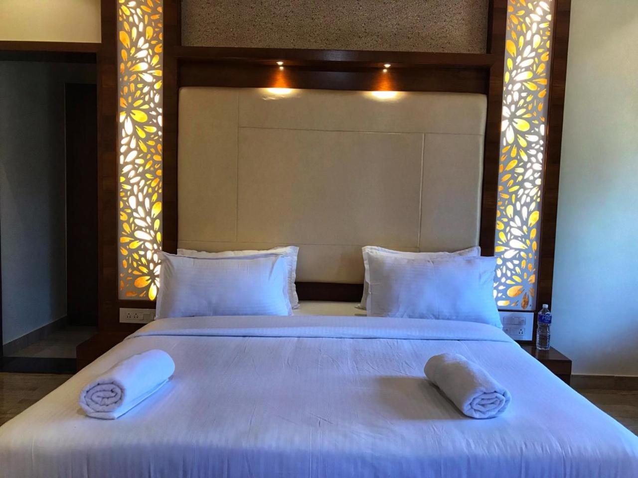 SR Jungle Resort