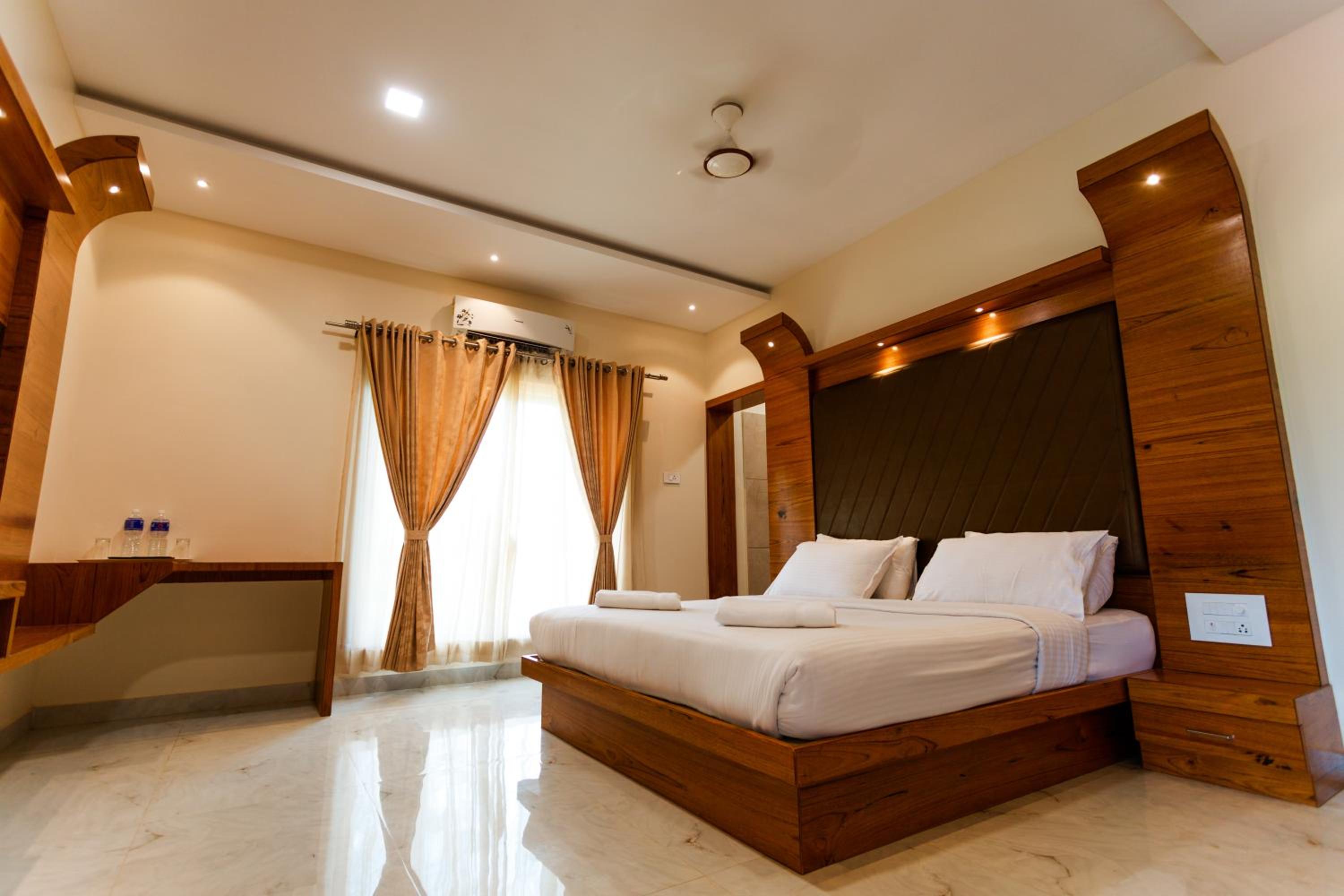 SR Jungle Resort