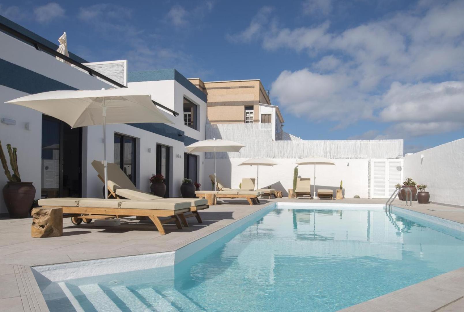 Ocean Suite with heated pool by SunHousesCanarias