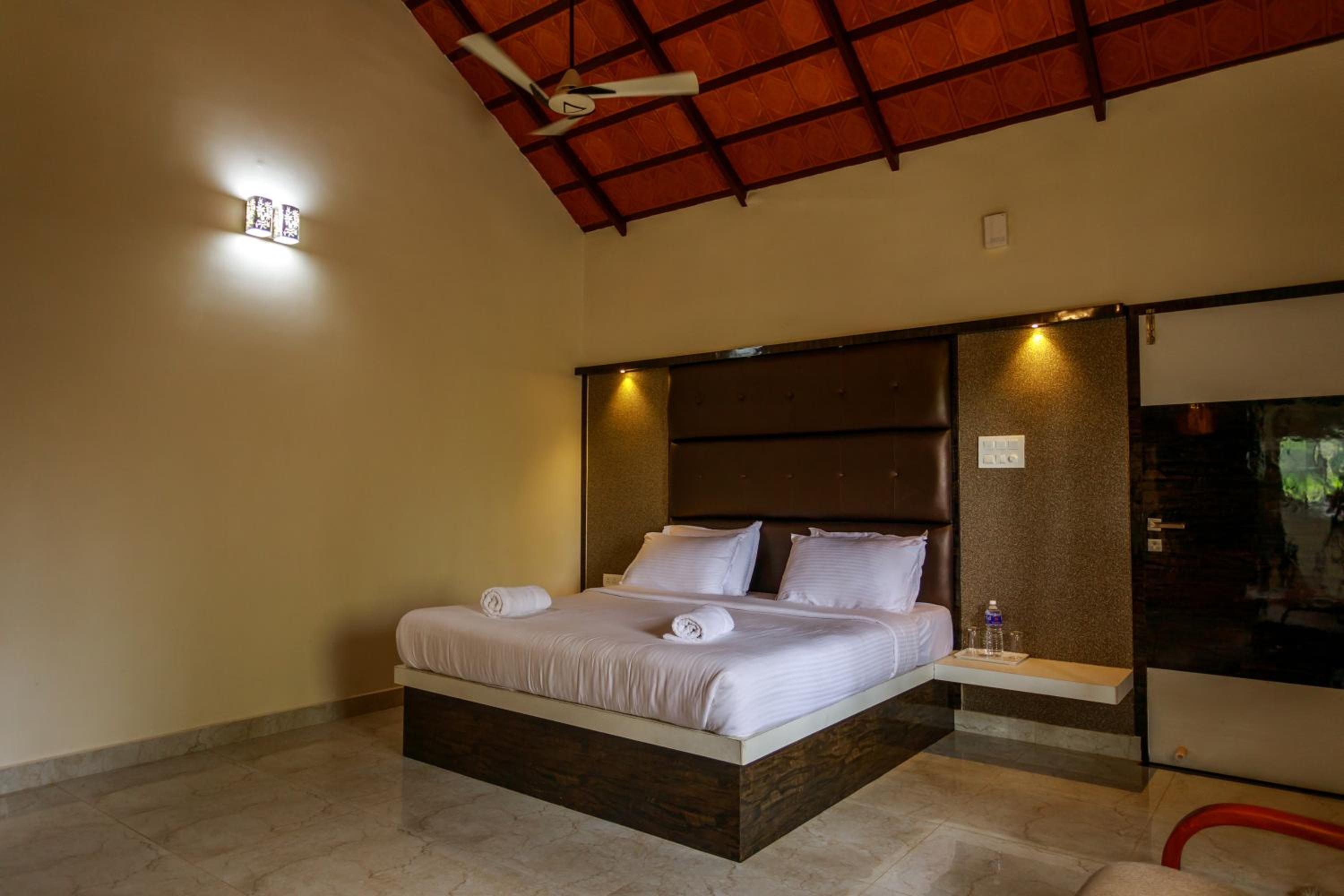 SR Jungle Resort