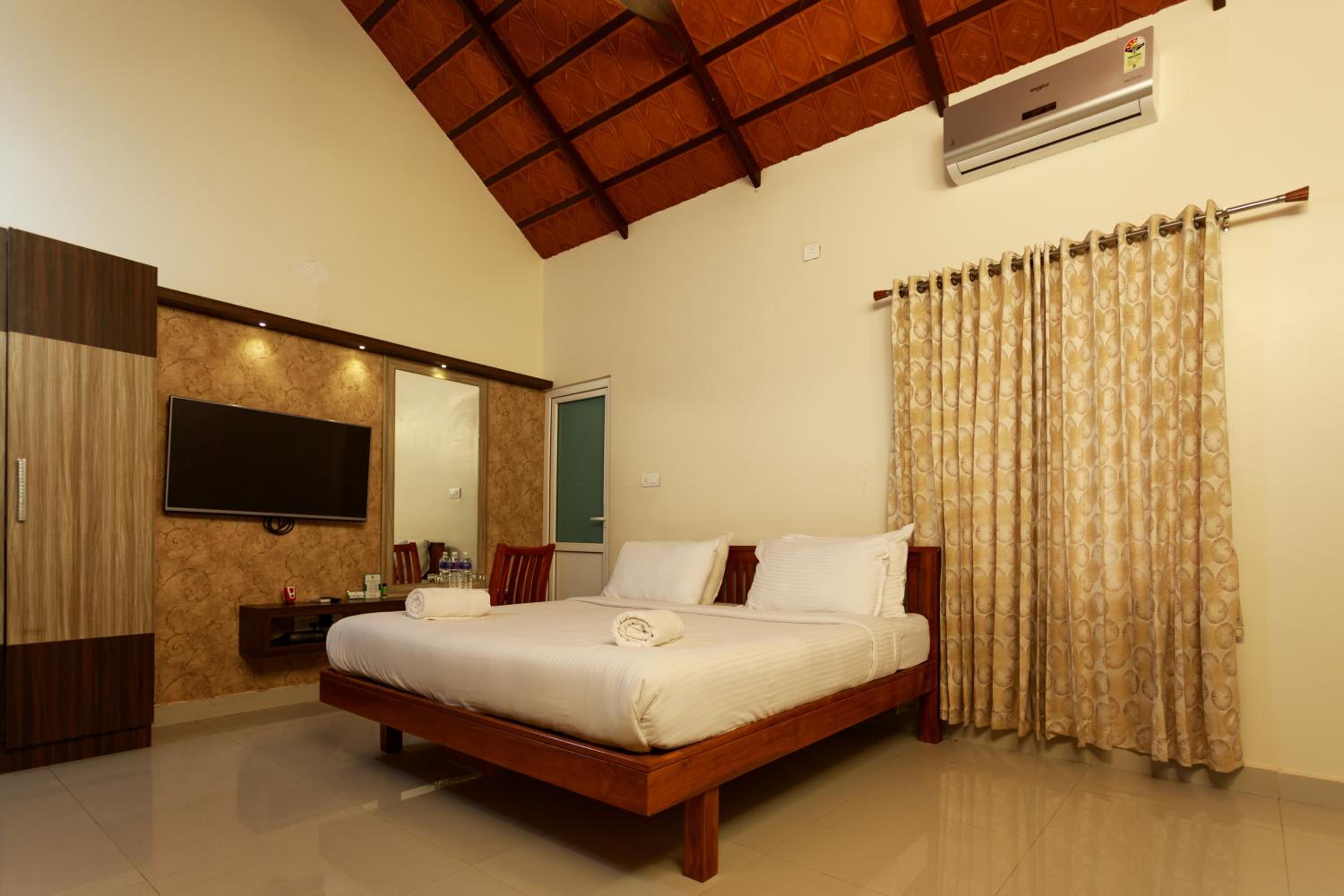SR Jungle Resort