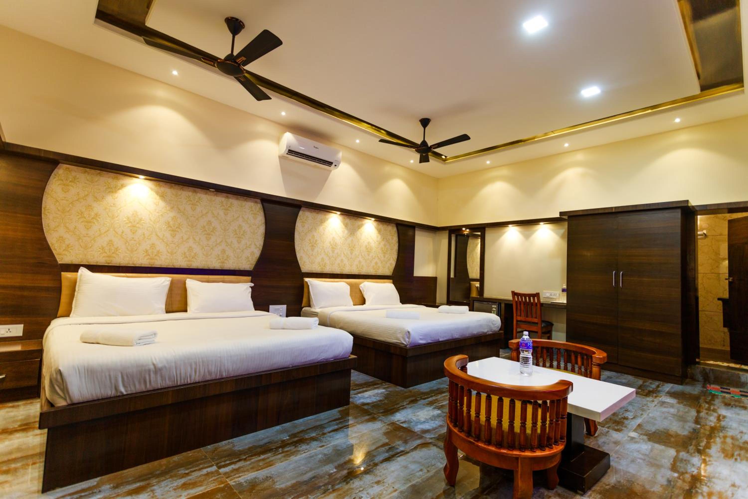 SR Jungle Resort