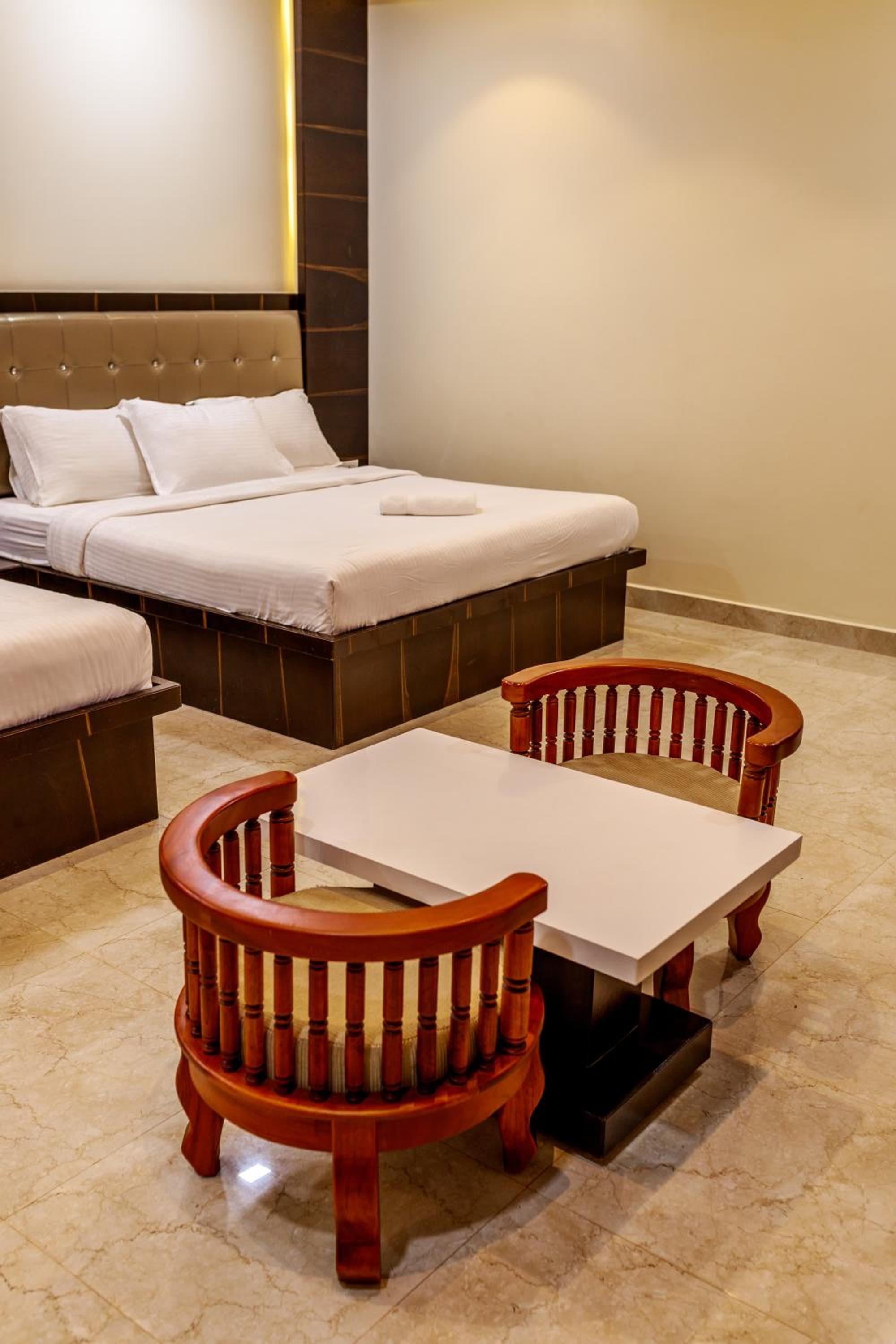 SR Jungle Resort