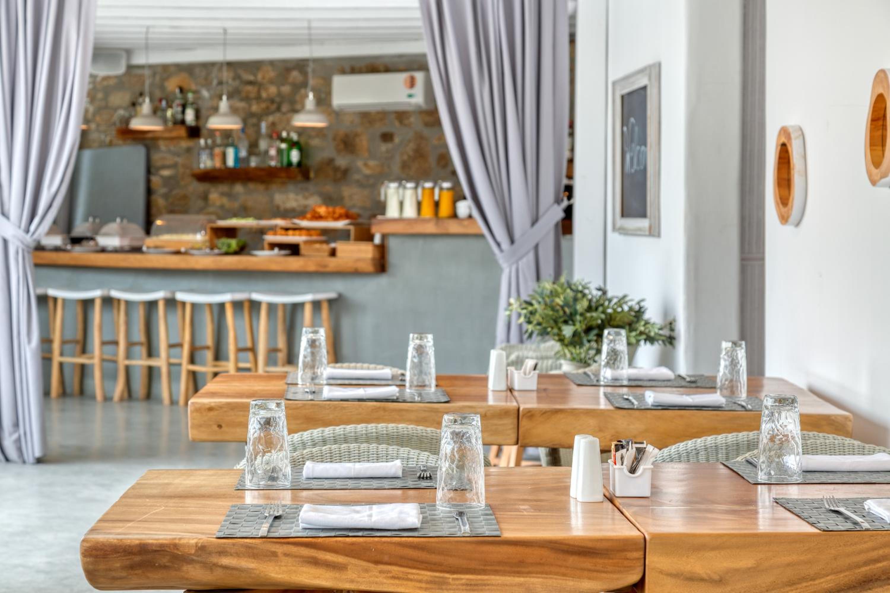 Mykonos Panormos Villas & Suites
