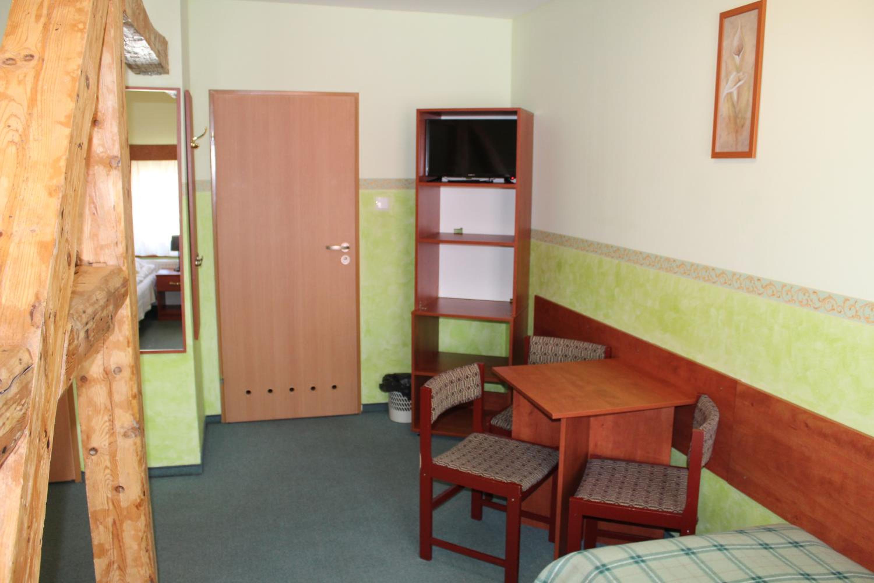Photo 47