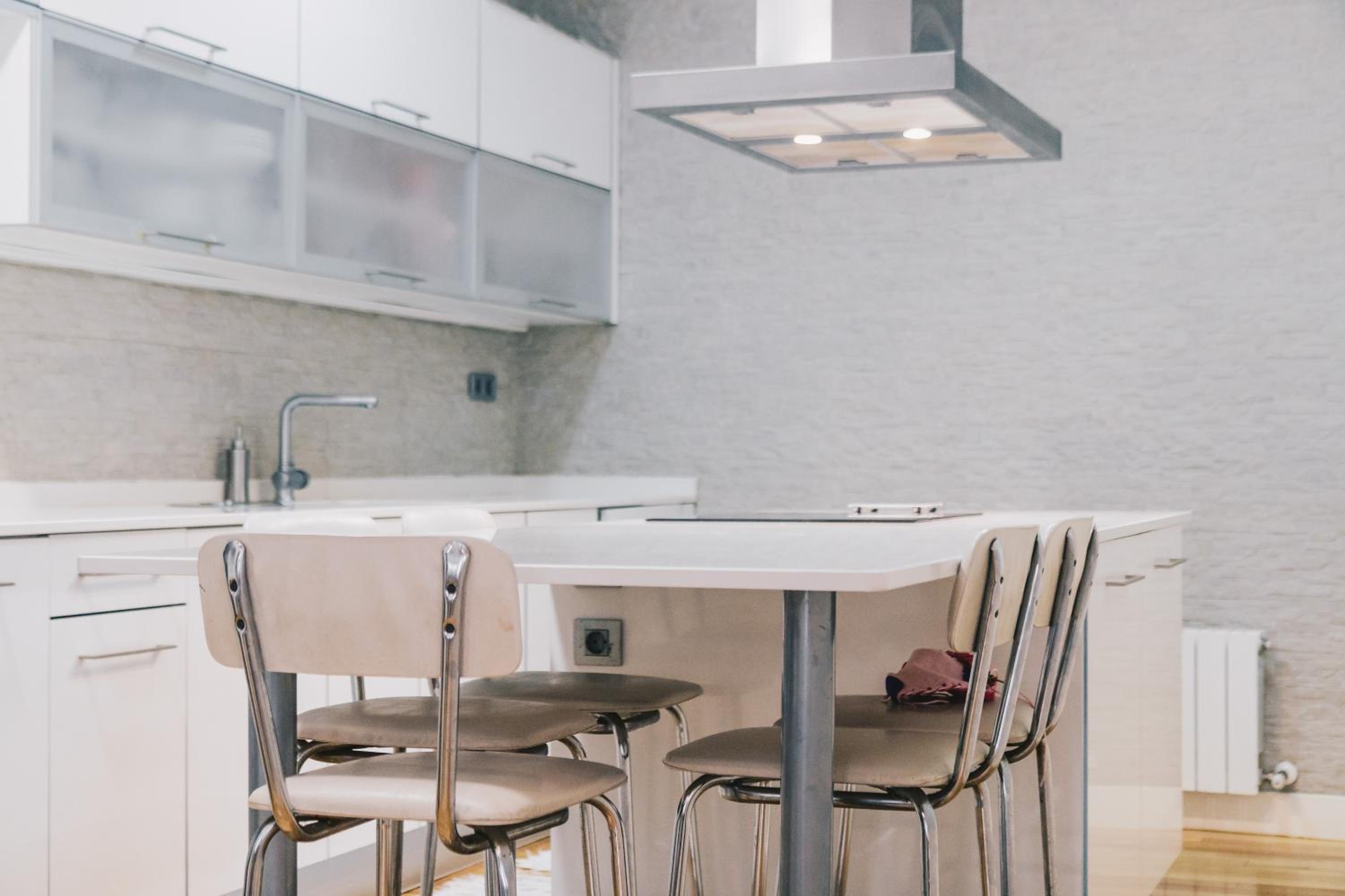 Nerbioi apartment by People Rentals view 4