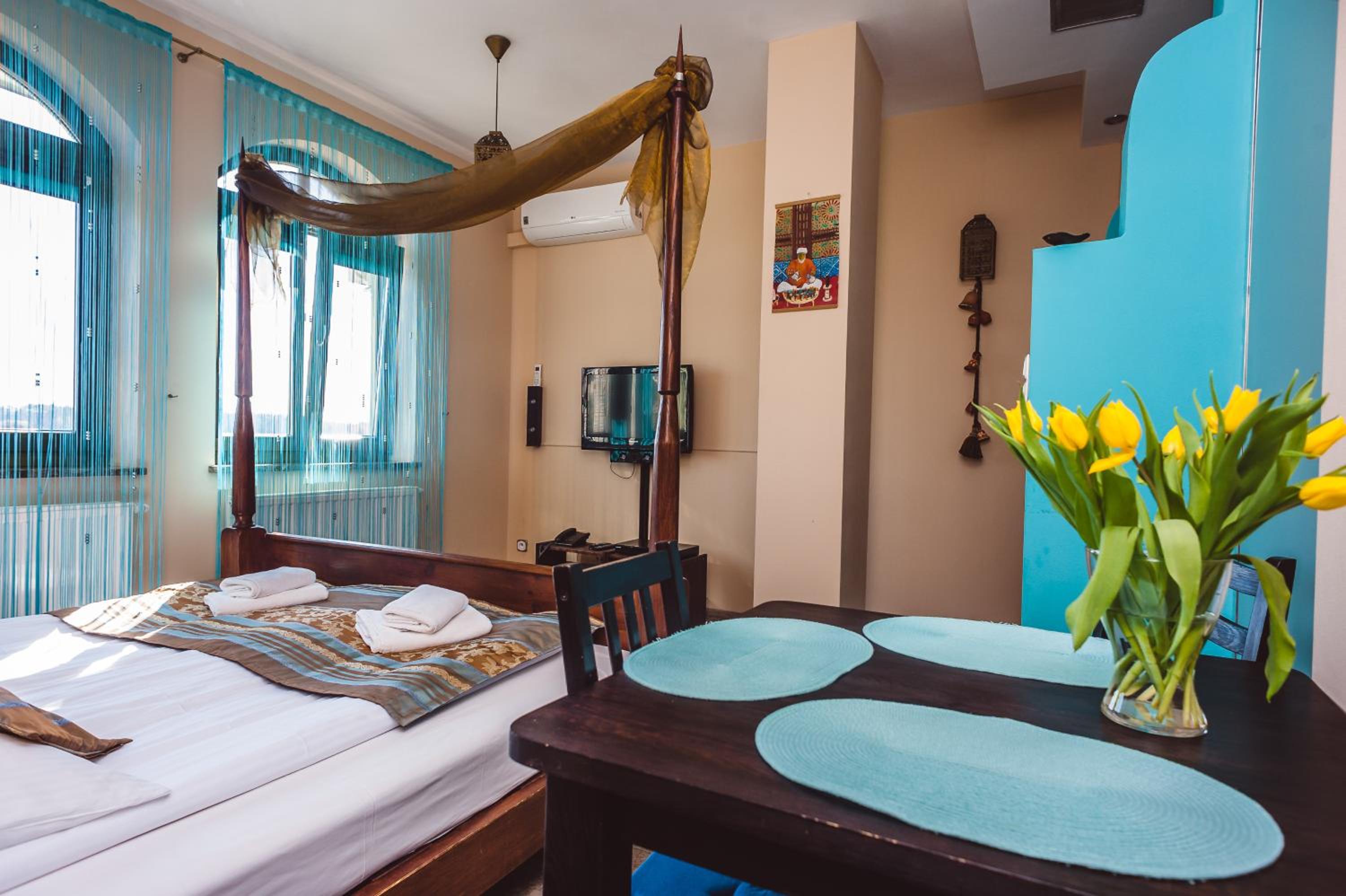 hotel room