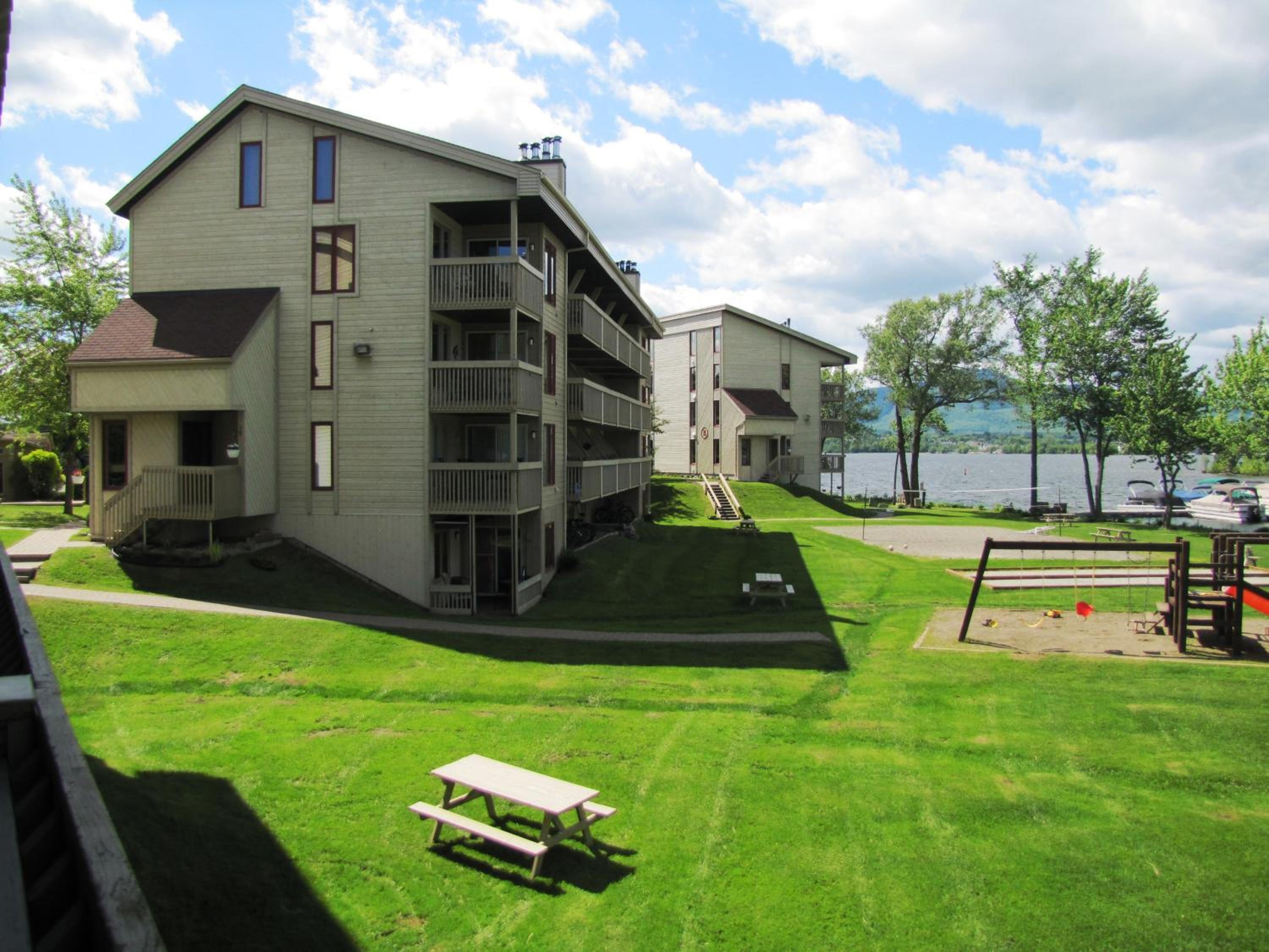 Location Tourisme Estrie - Oberge du Village