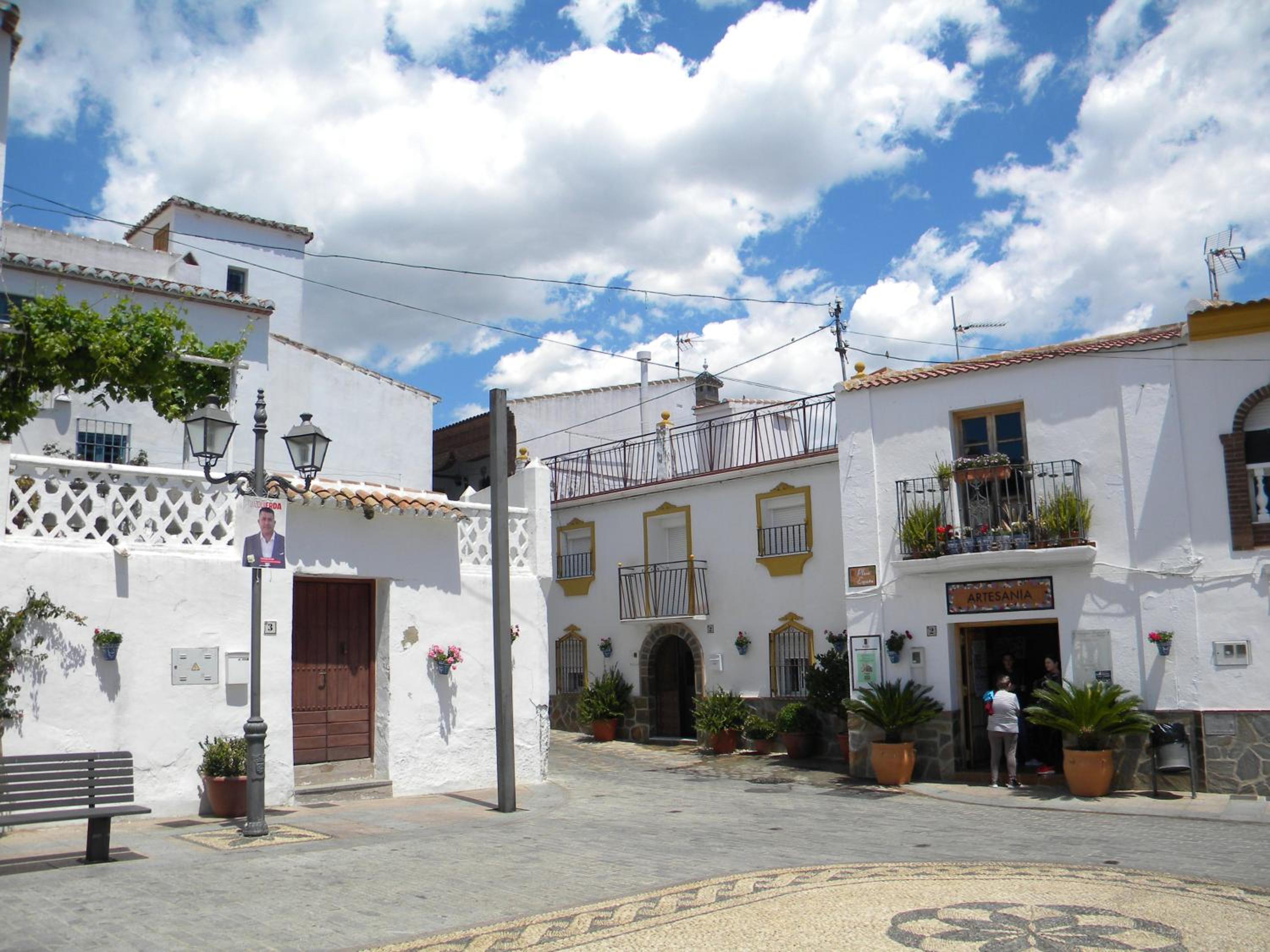 Moclinejo House