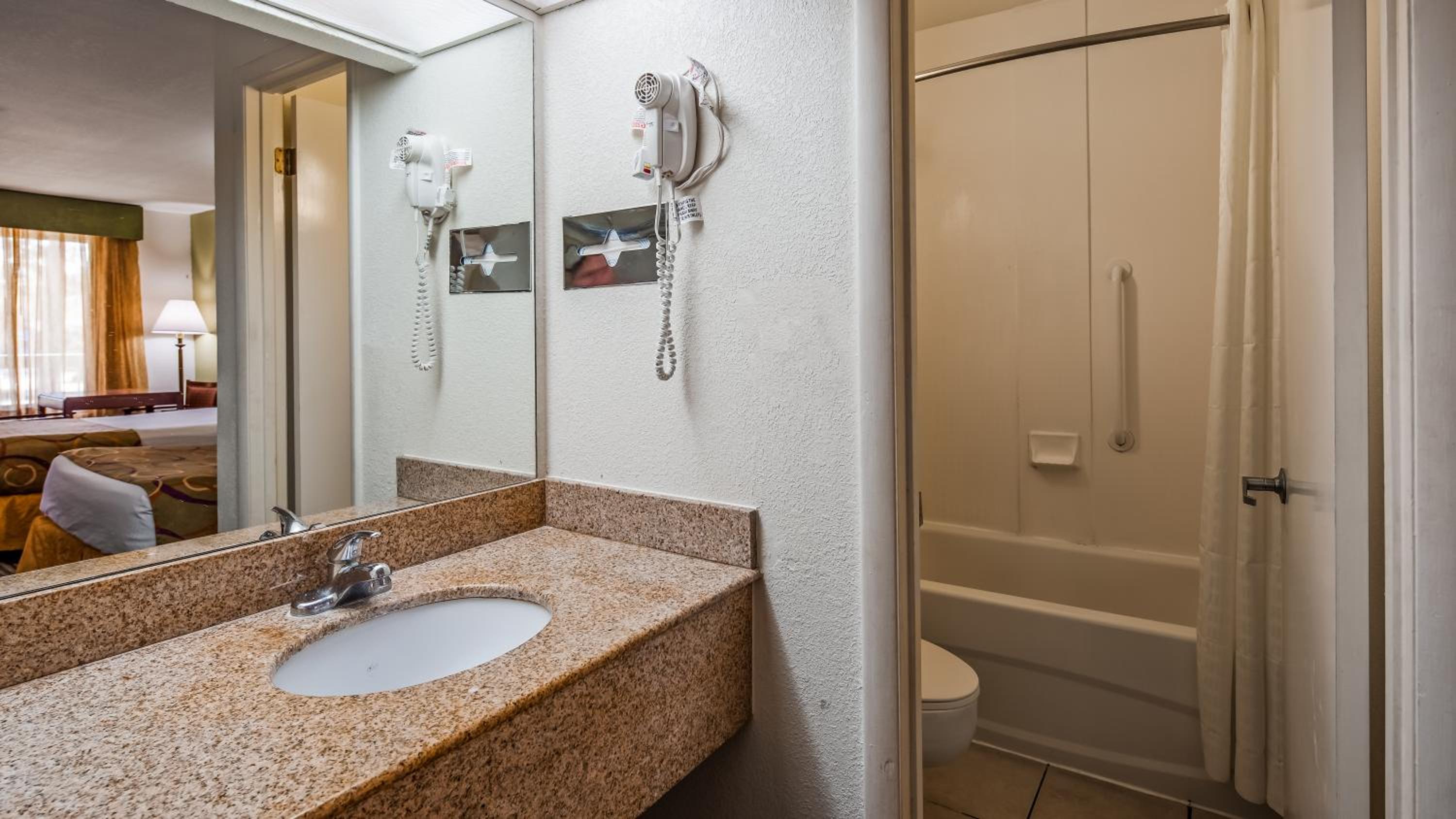 Ramada by Wyndham Savannah Gateway, Foto 30