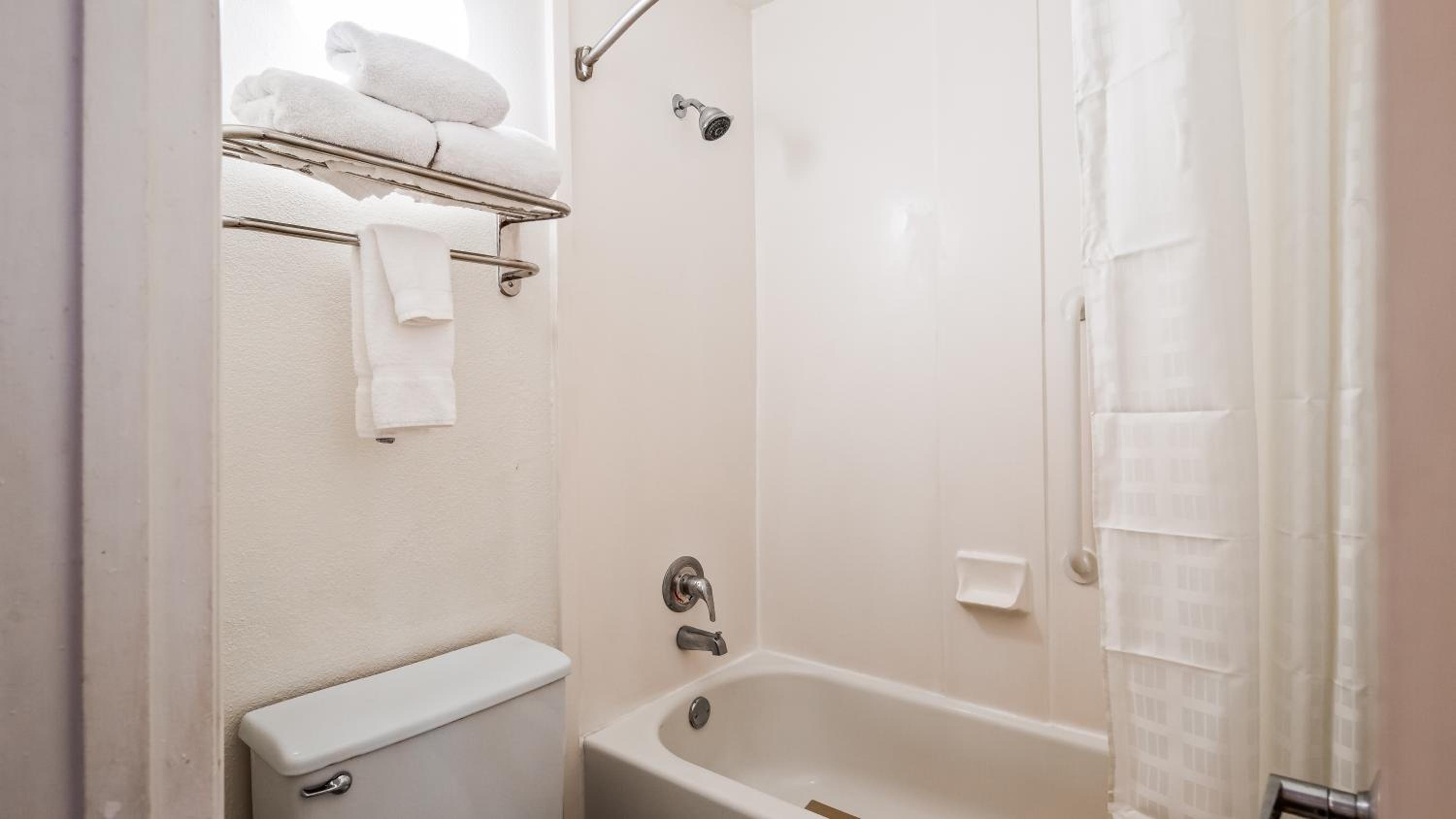 Ramada by Wyndham Savannah Gateway, Foto 26