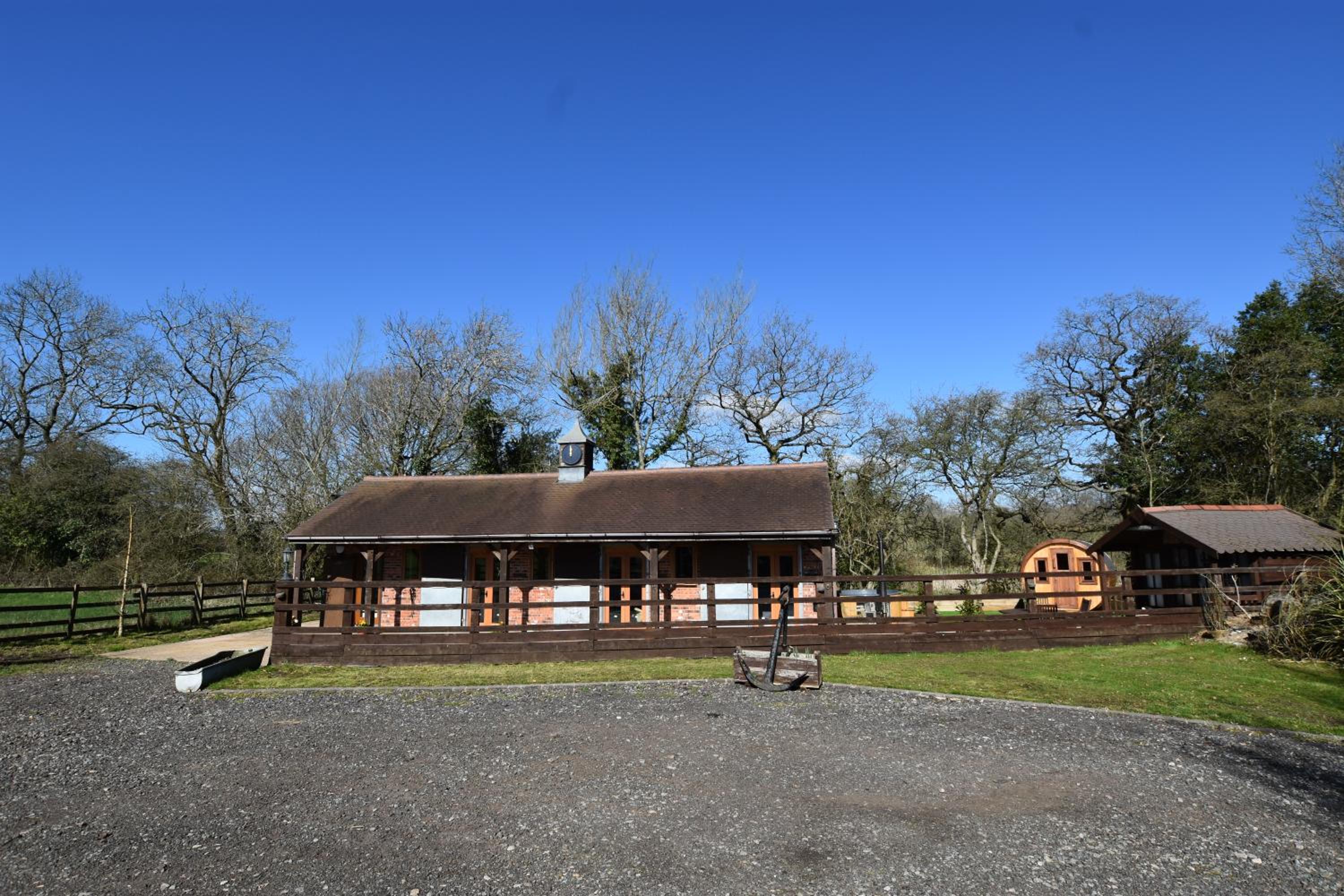 Oak tree stables cottage view 2