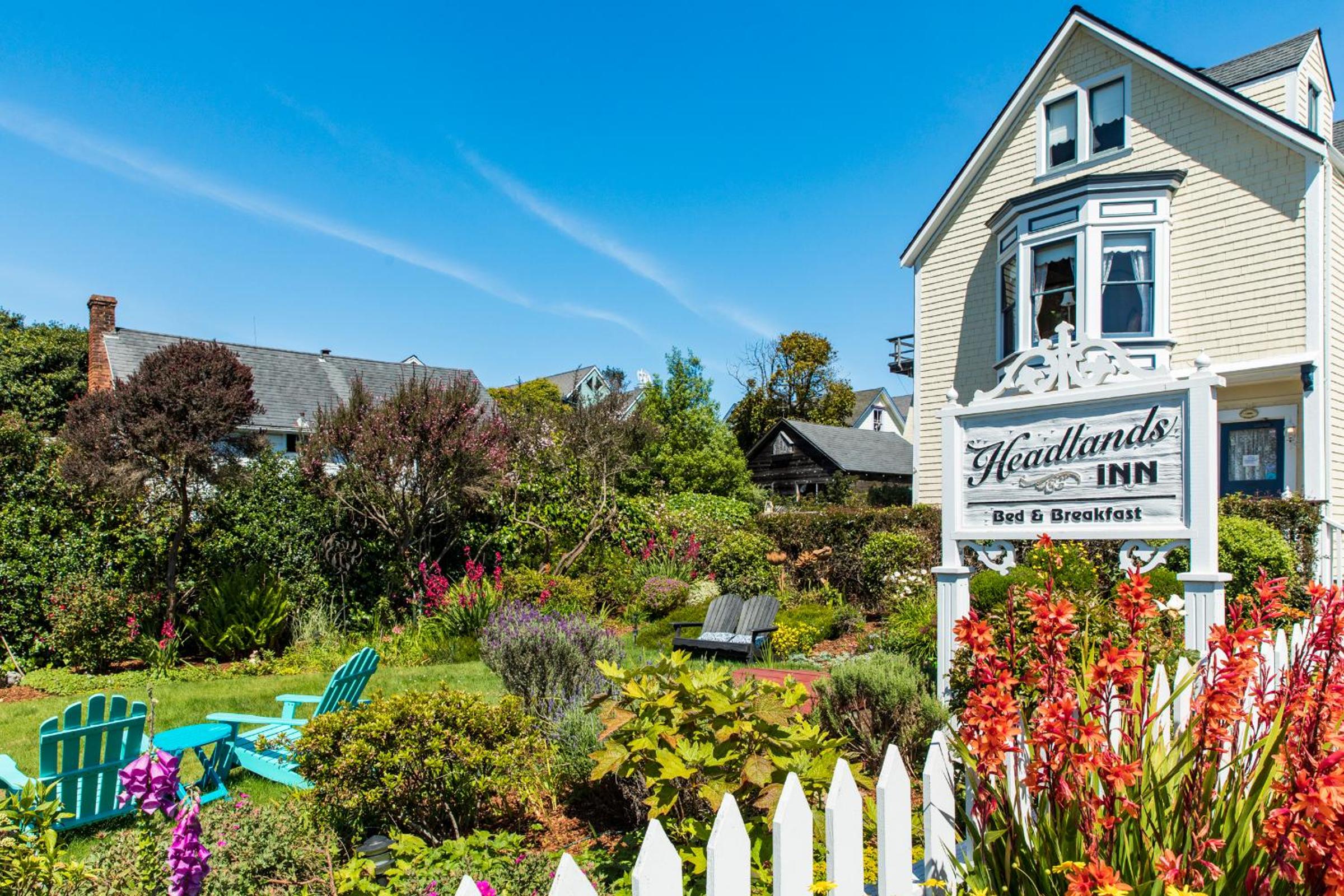 Headlands Inn Bed and Breakfast