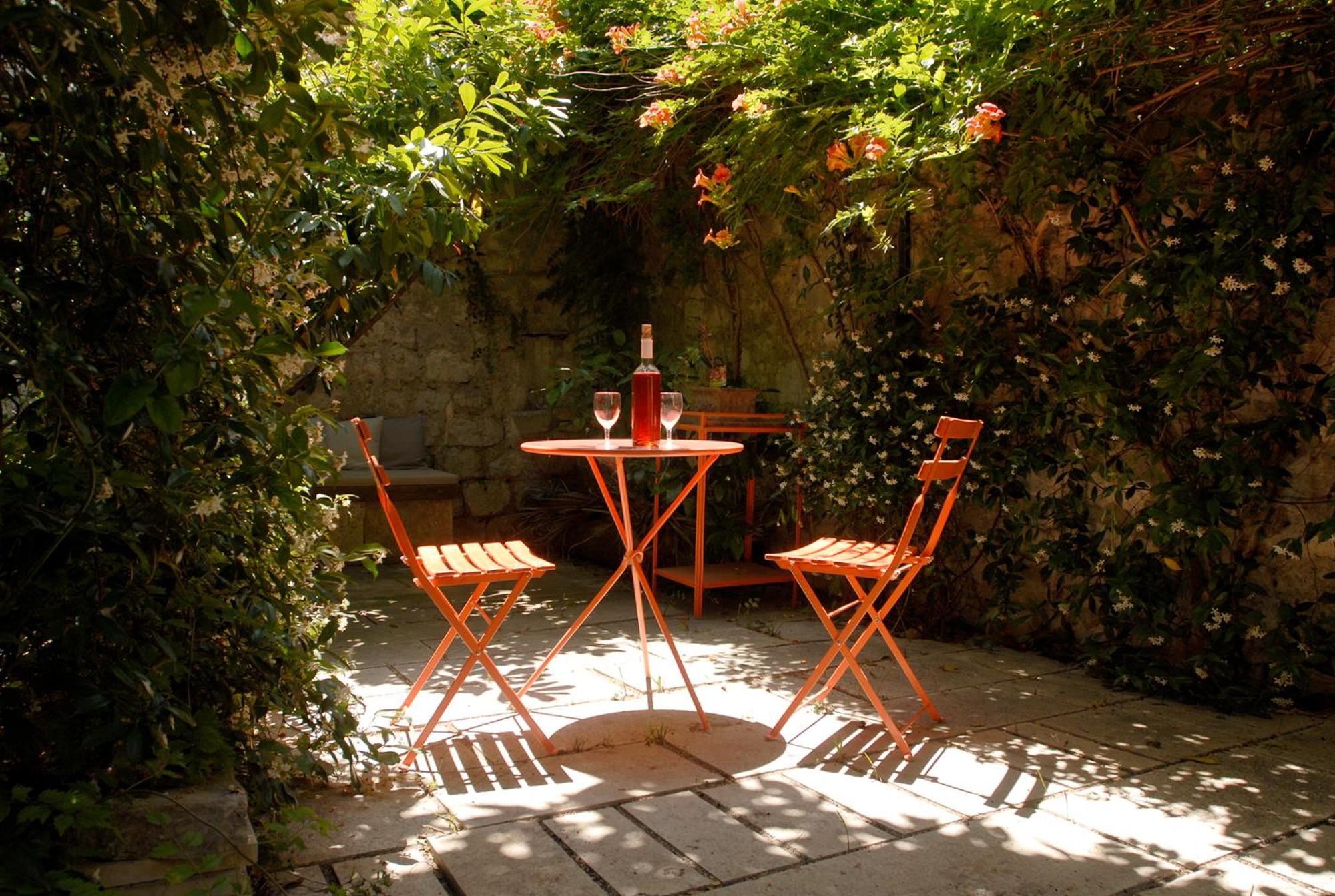 Historic Piazza House & Romantic Hidden Garden view 3