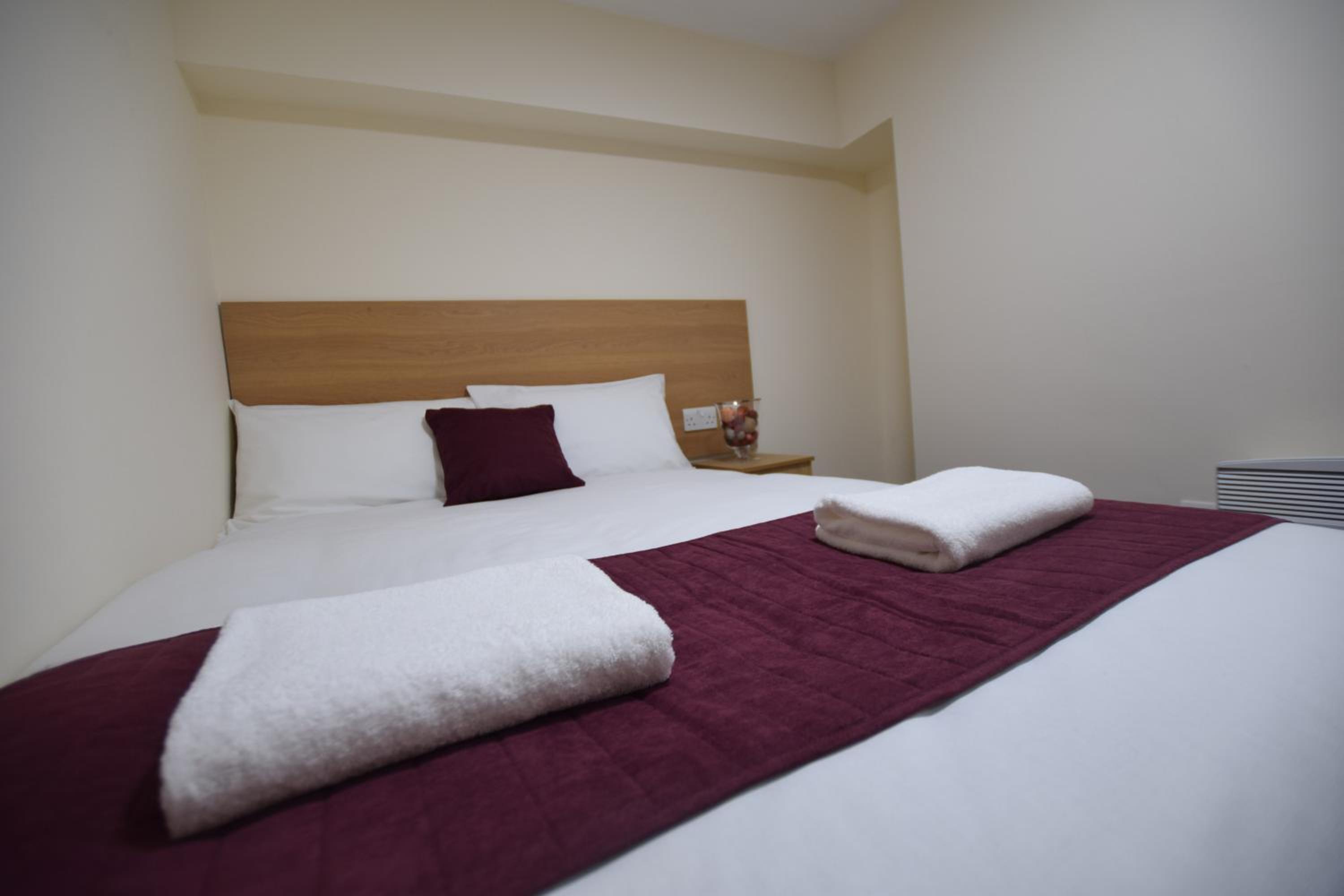 Ilford Vacations - PremierLux Serviced Apartments - Property Image 56