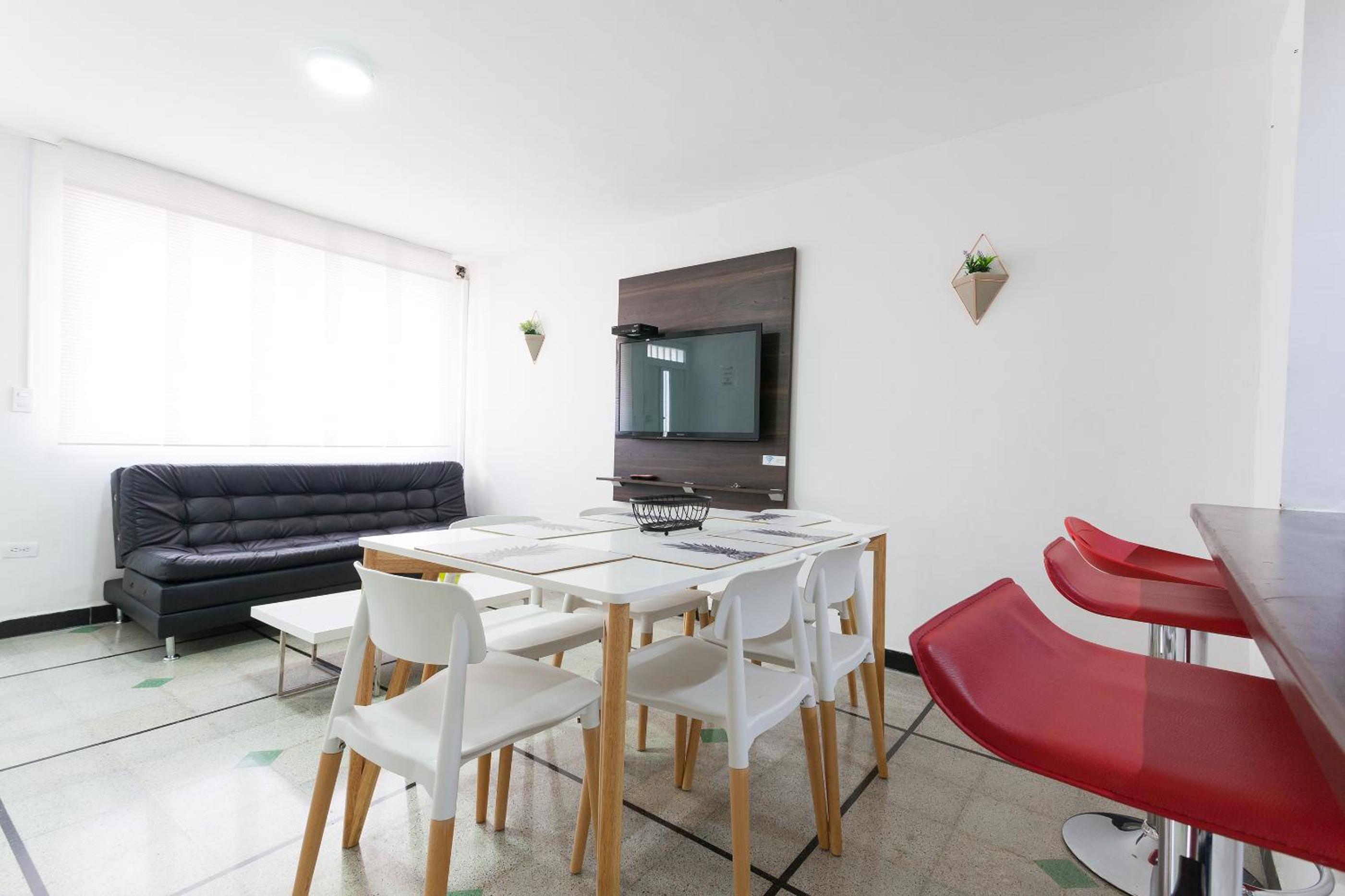 Apartamentos Amoblados JG de la 70
