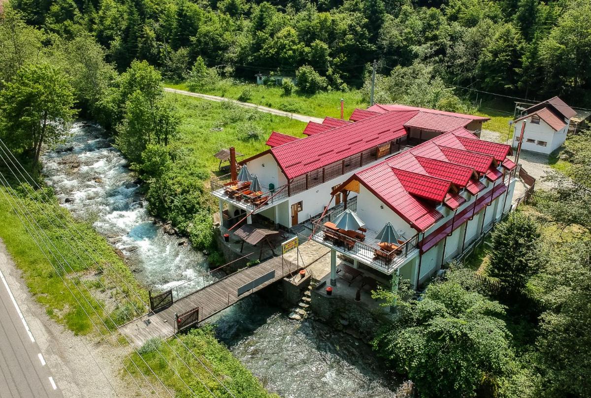 Complex Cazare Balea Transfagarasan view 4