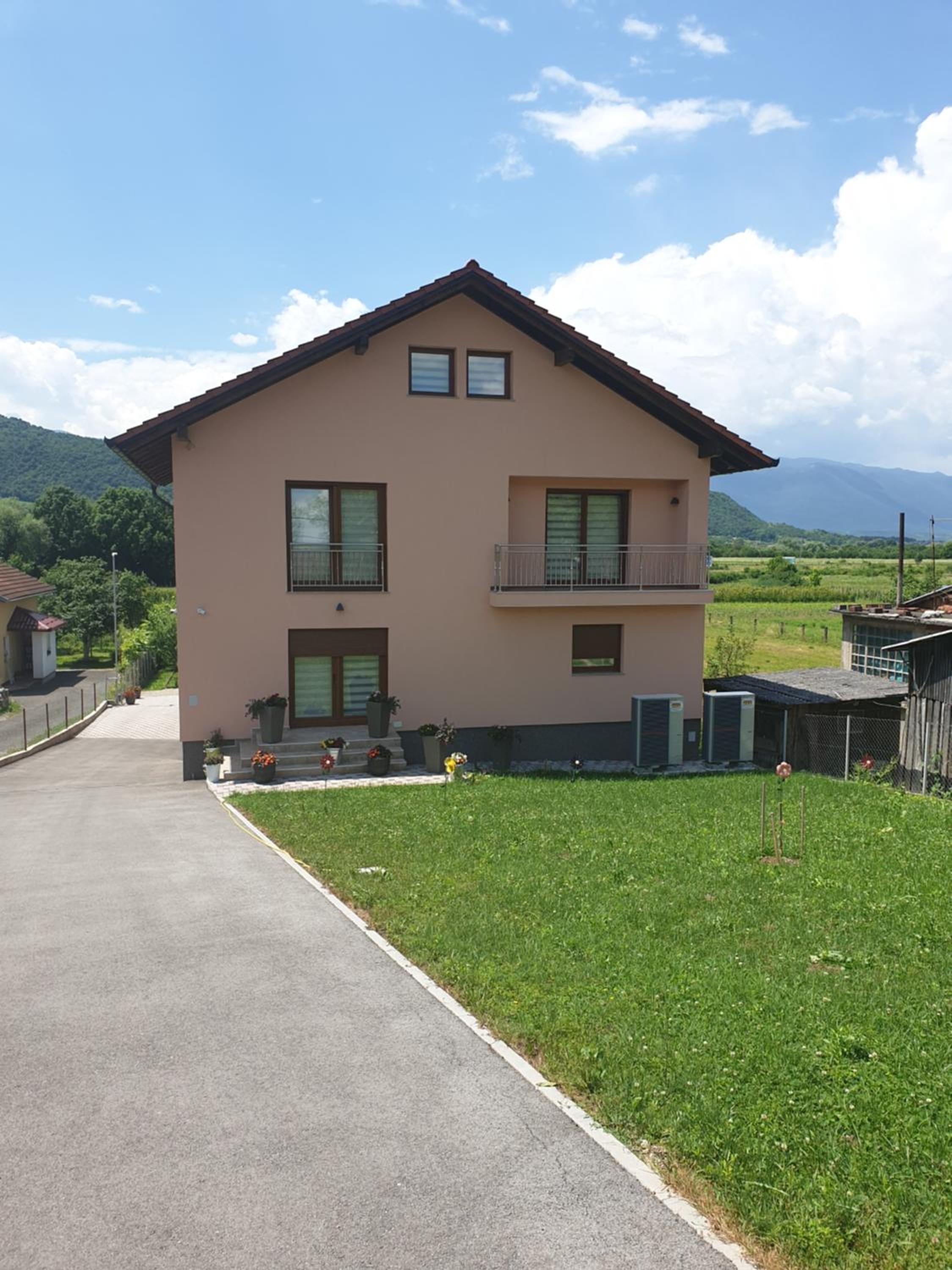 Apartments Karabegovic
