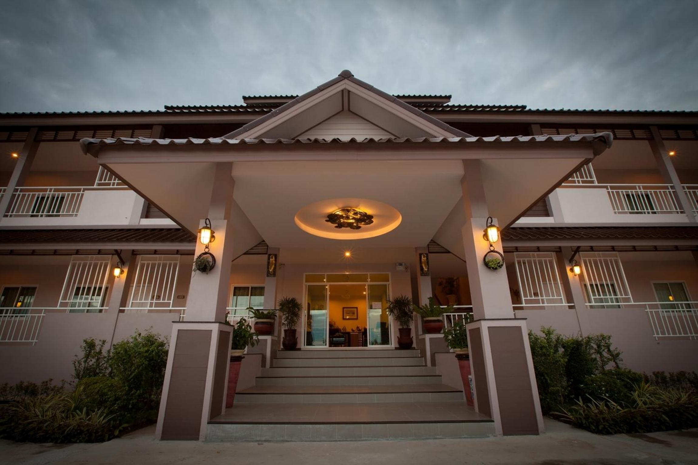 Chiangkham Grand Villa - SHA Certified