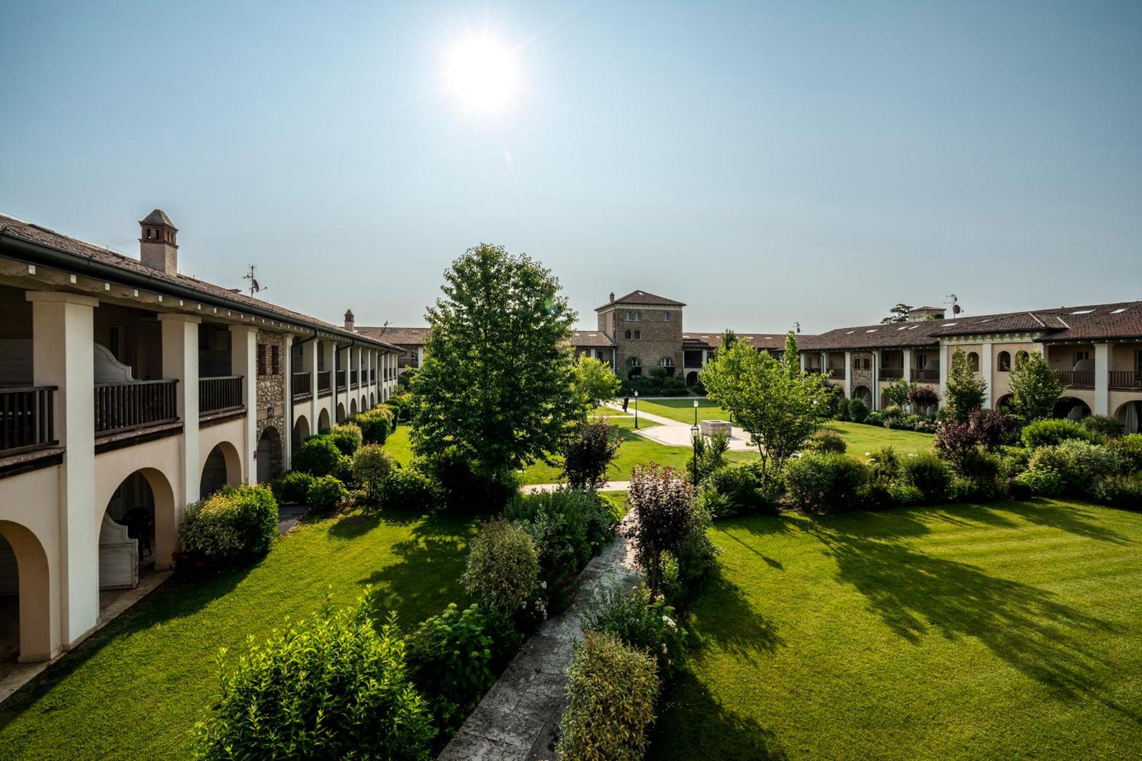 Hotel Creative Design House Golf & SPA - Image 1