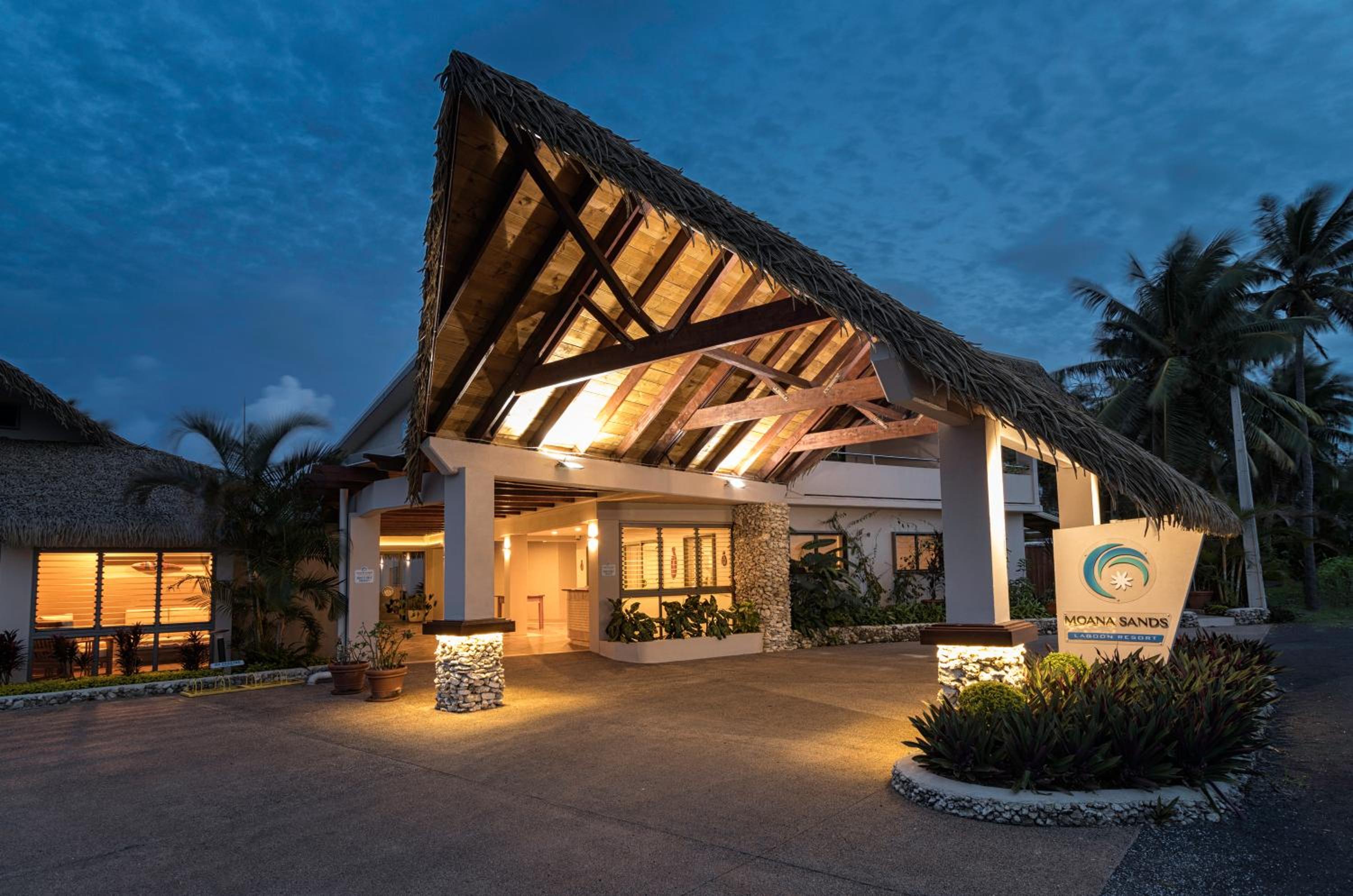 Moana Sands Lagoon Resort - Adults Only