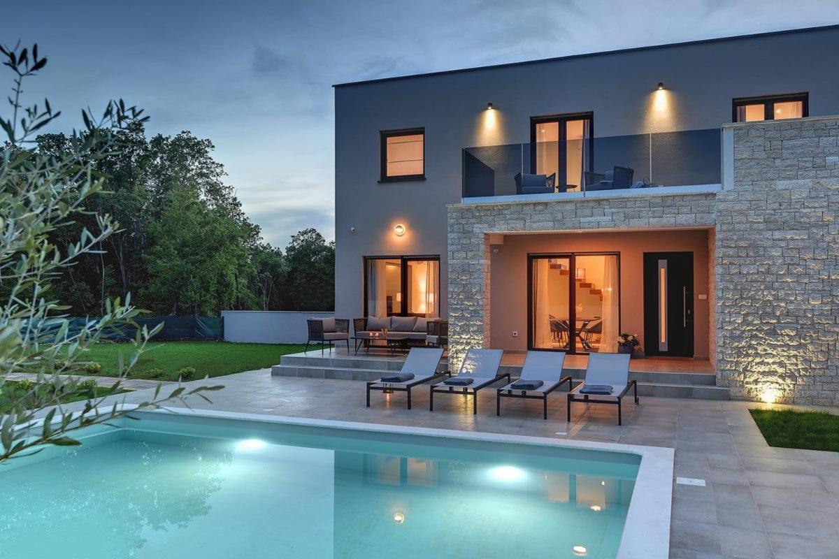 Villa Lobe view 3