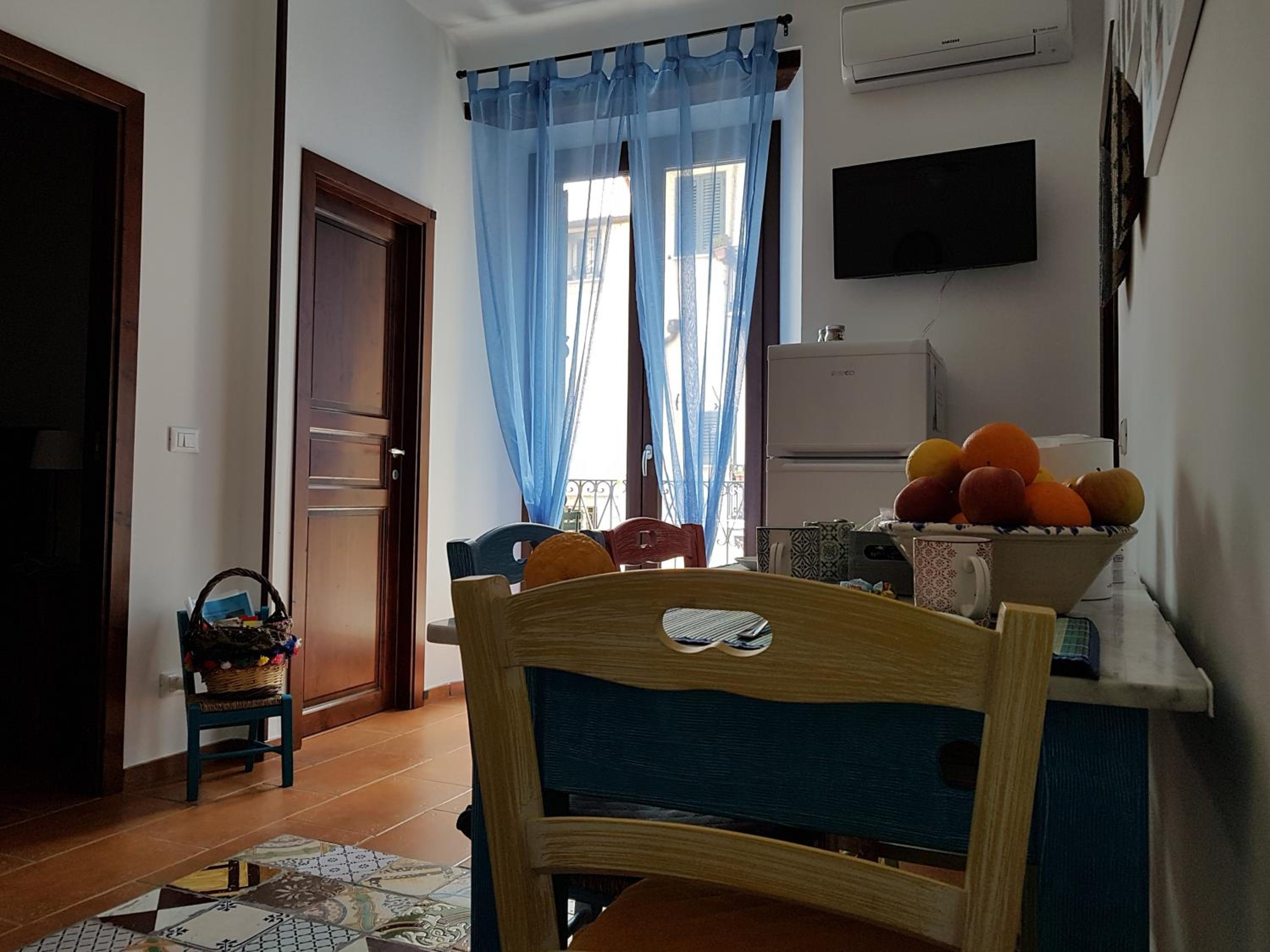 Casa Vacanze Villa D'Orleans view 3