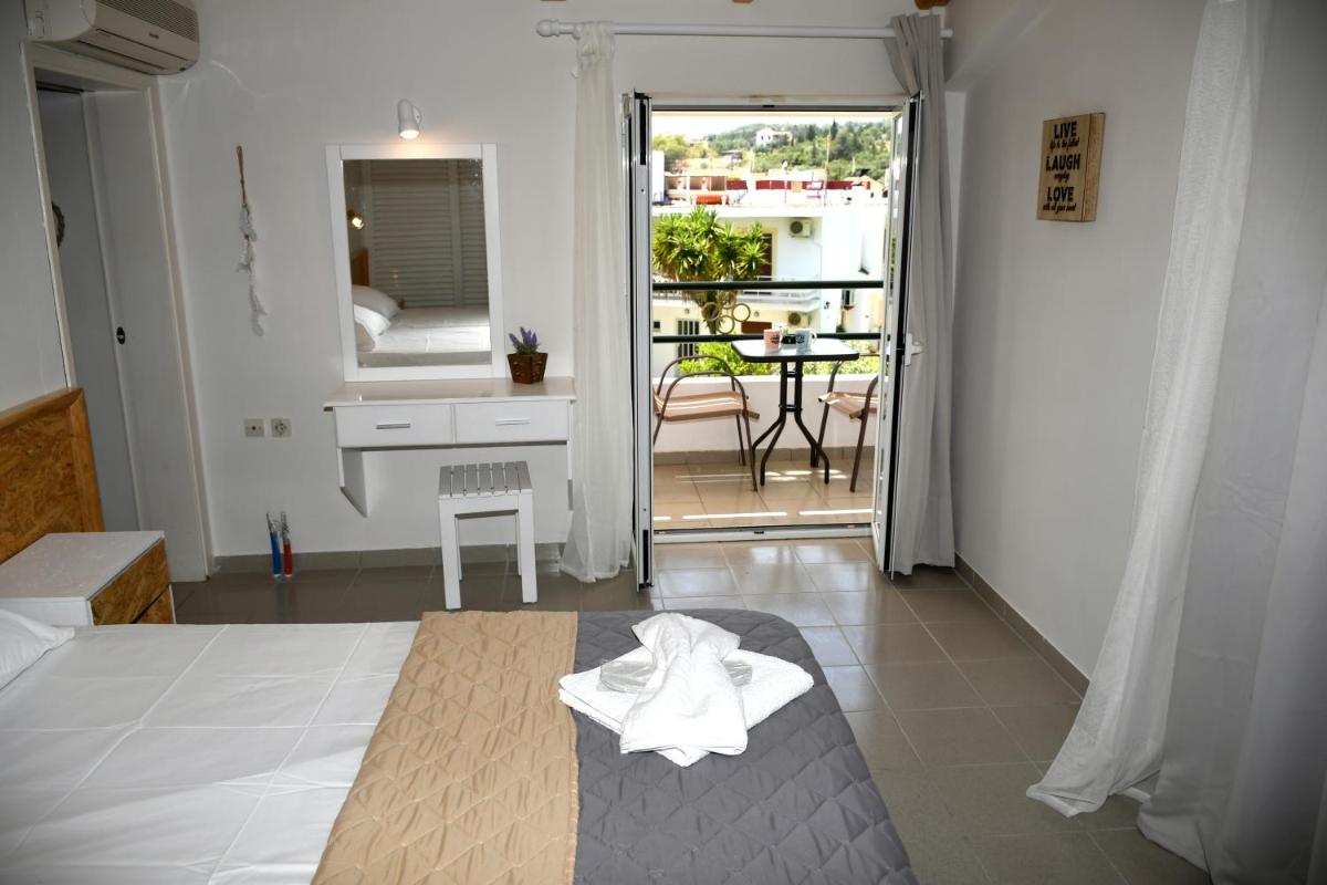 Cavos Beach House