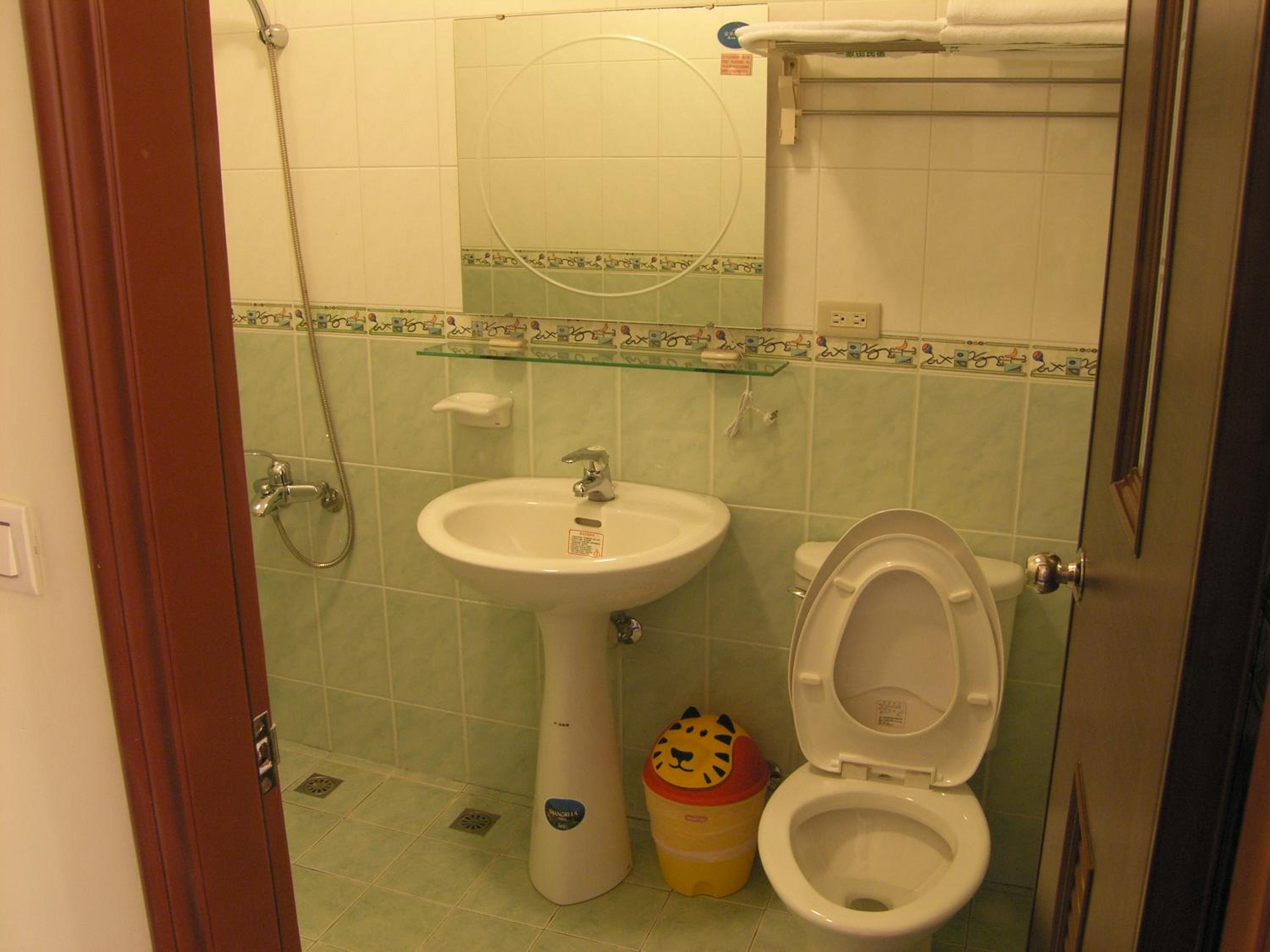 Photo 8