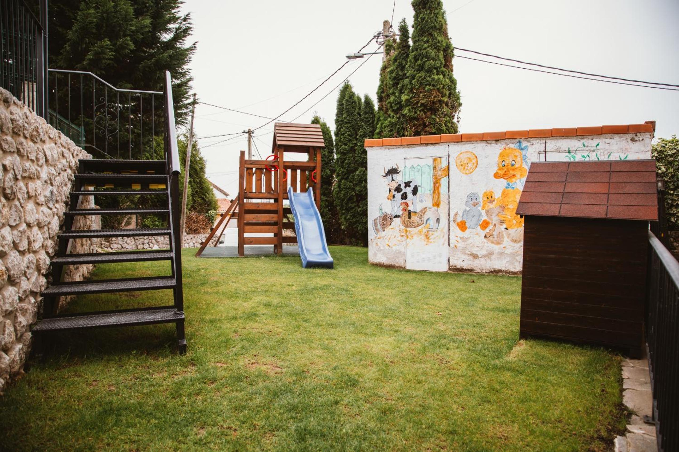Photo 6