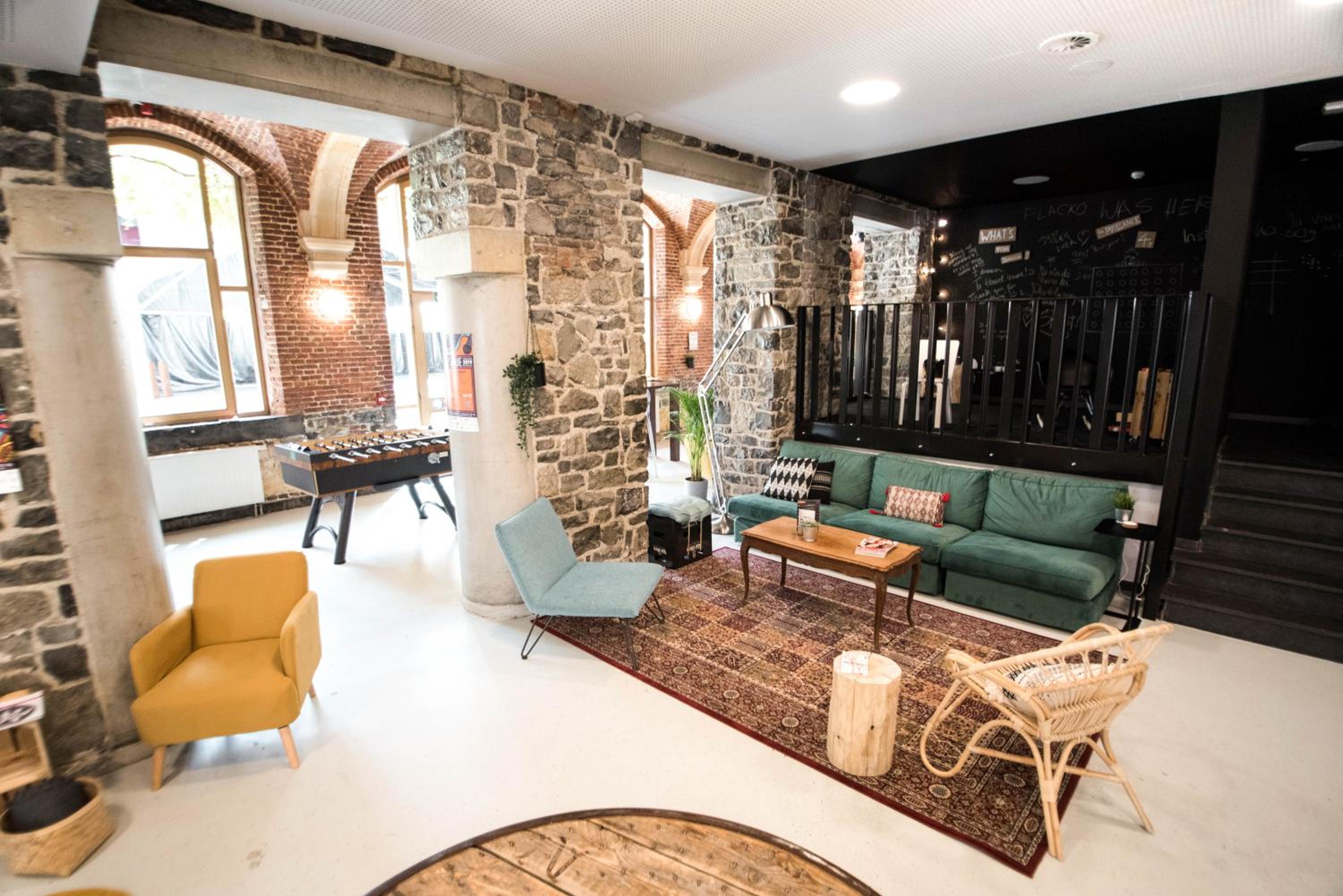 lounge