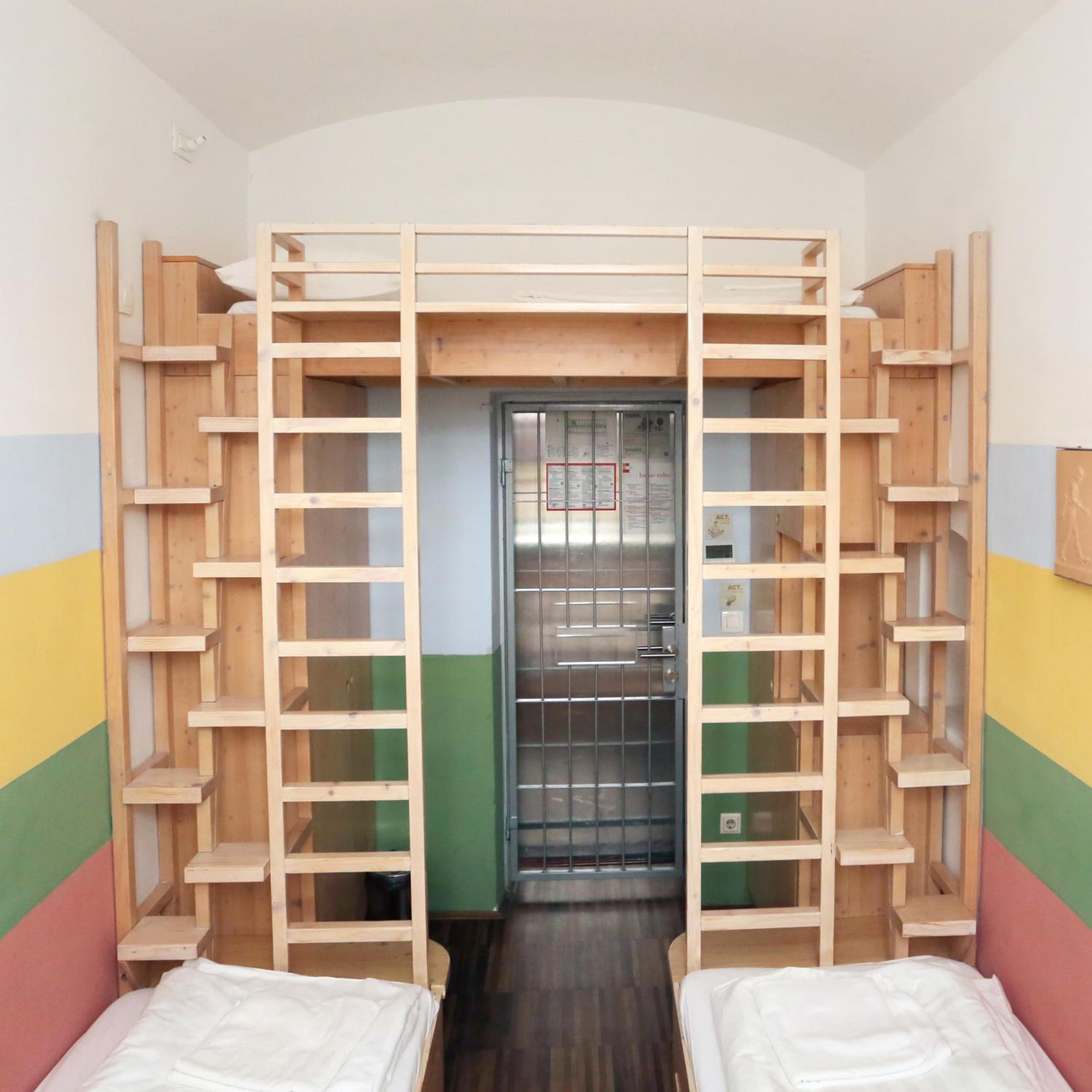 Hostel Celica