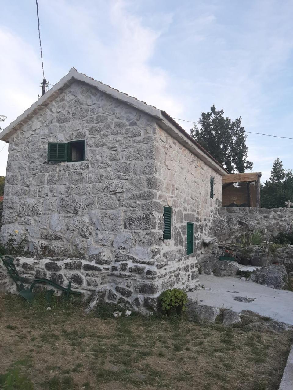 Photo 27