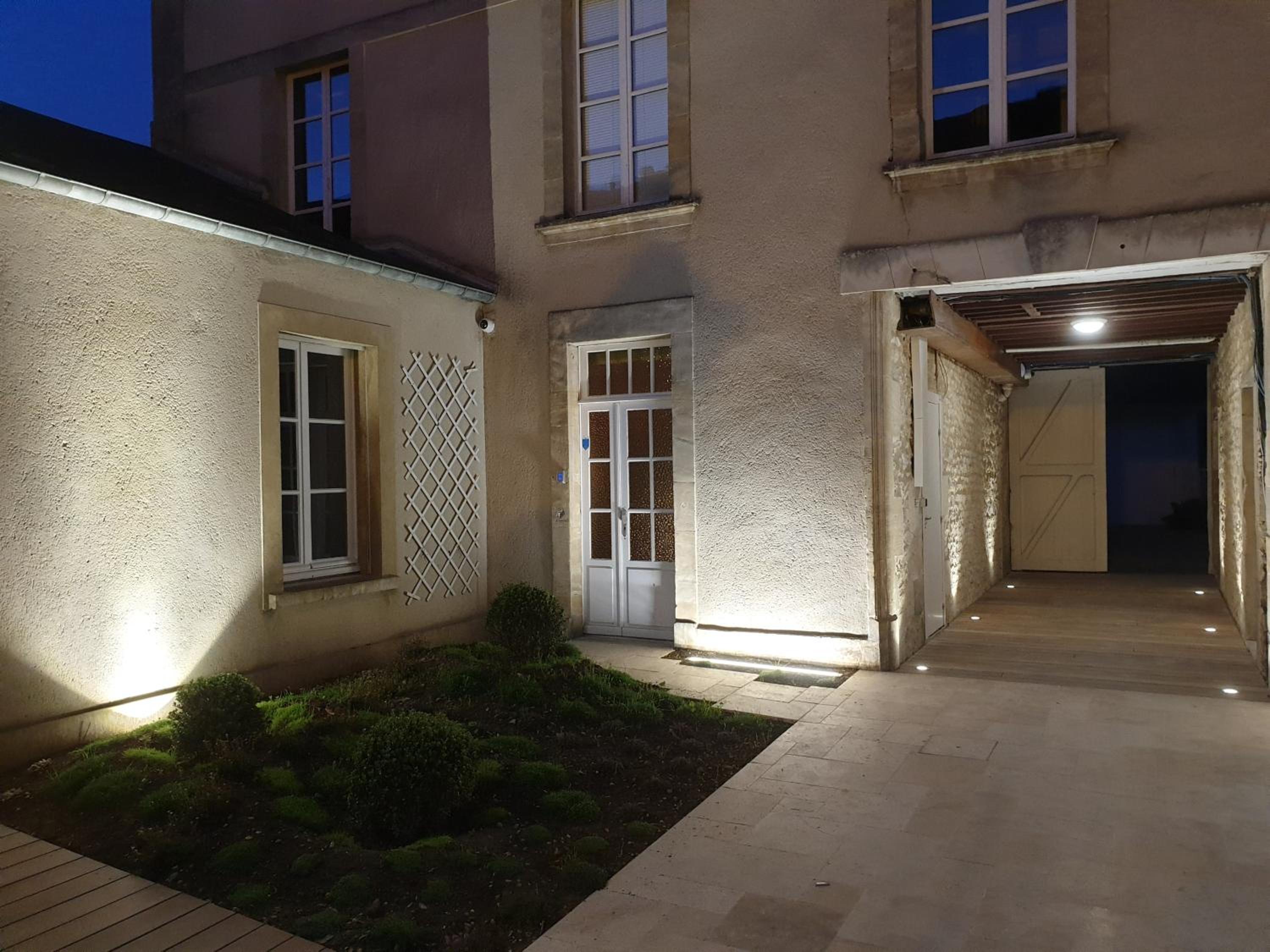Au Loup Historic Apartments, photo 27
