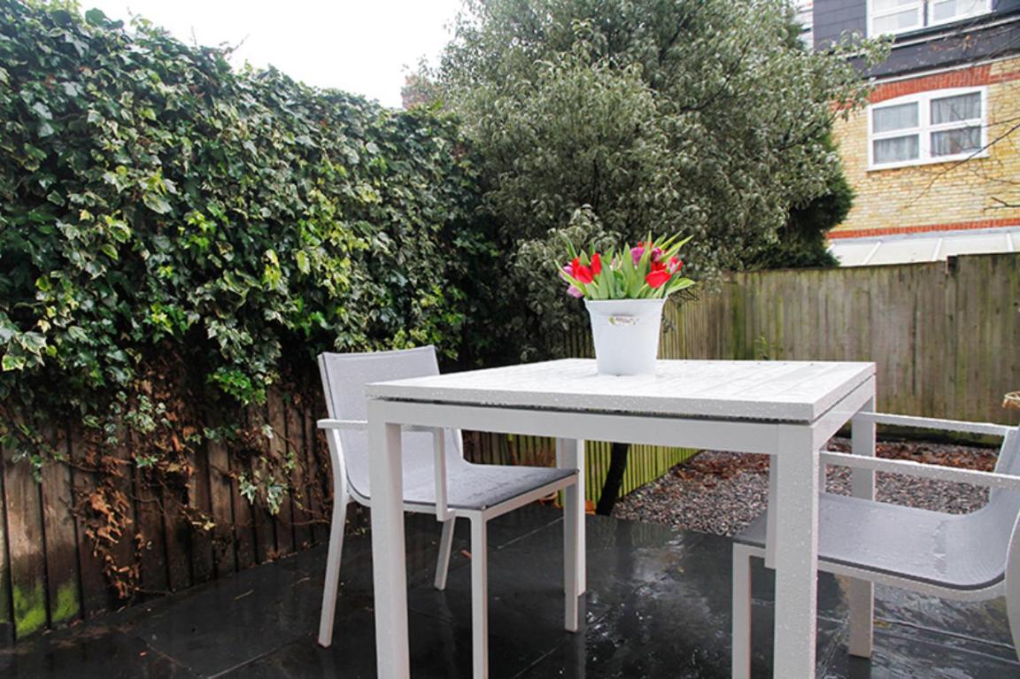 outdoor bbq area