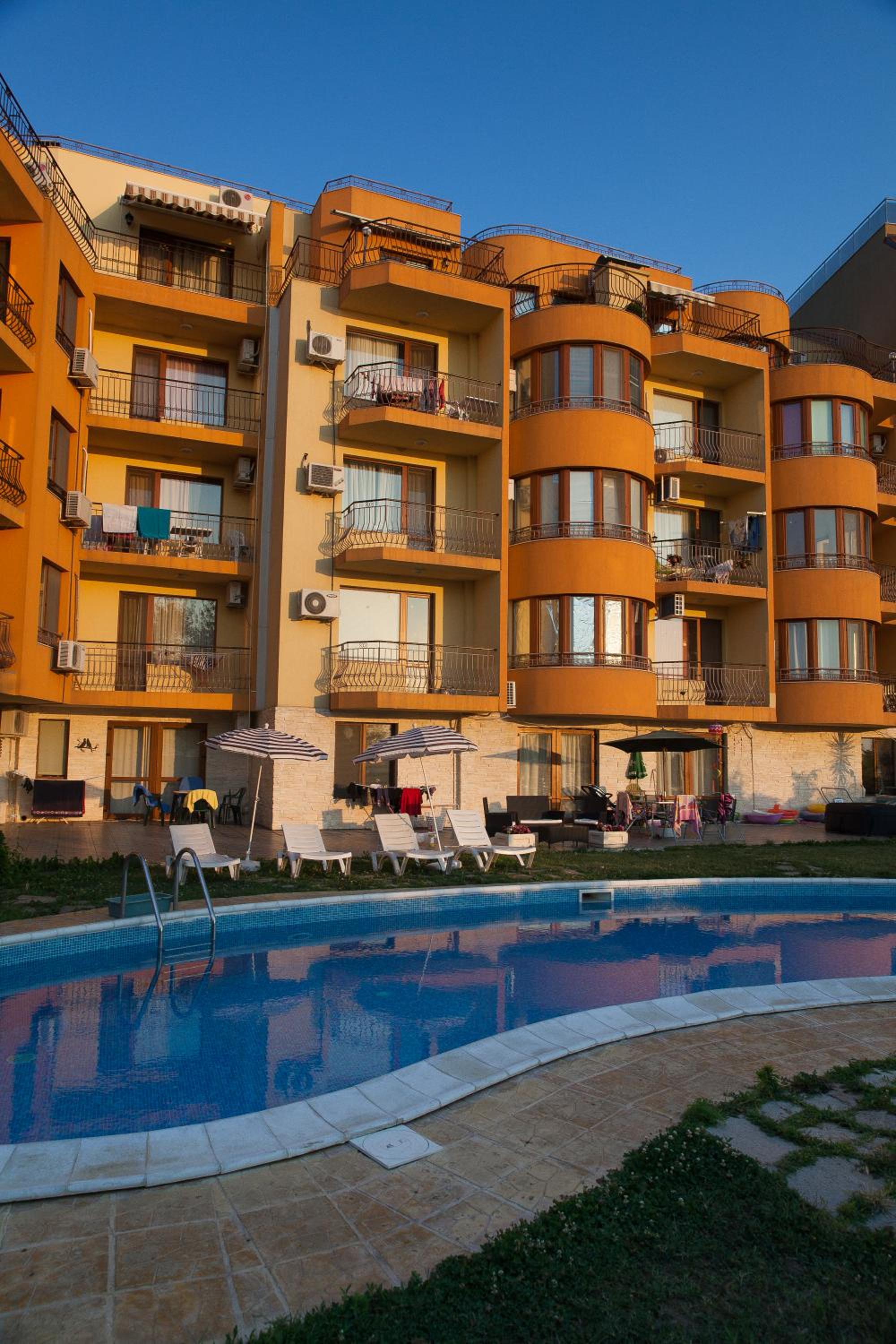 Astarta Riviera Nature