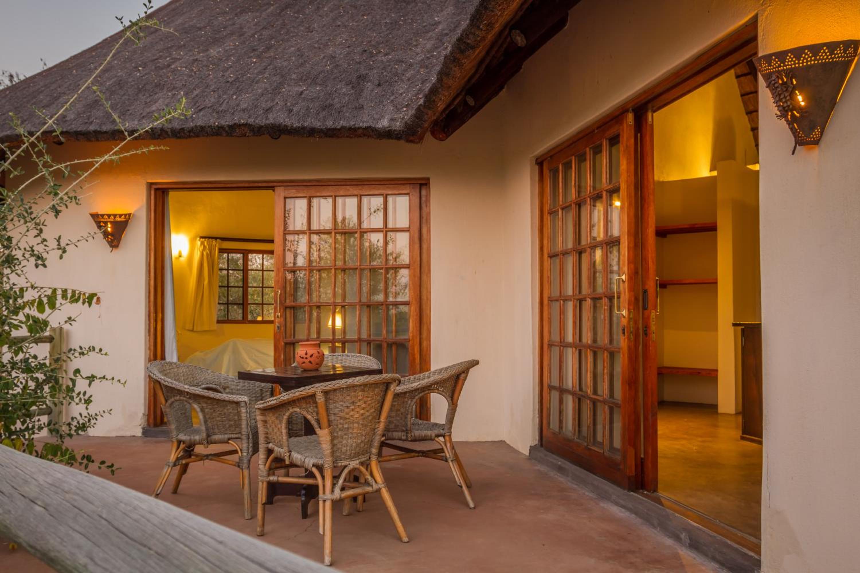 Mbizi Bush Lodge