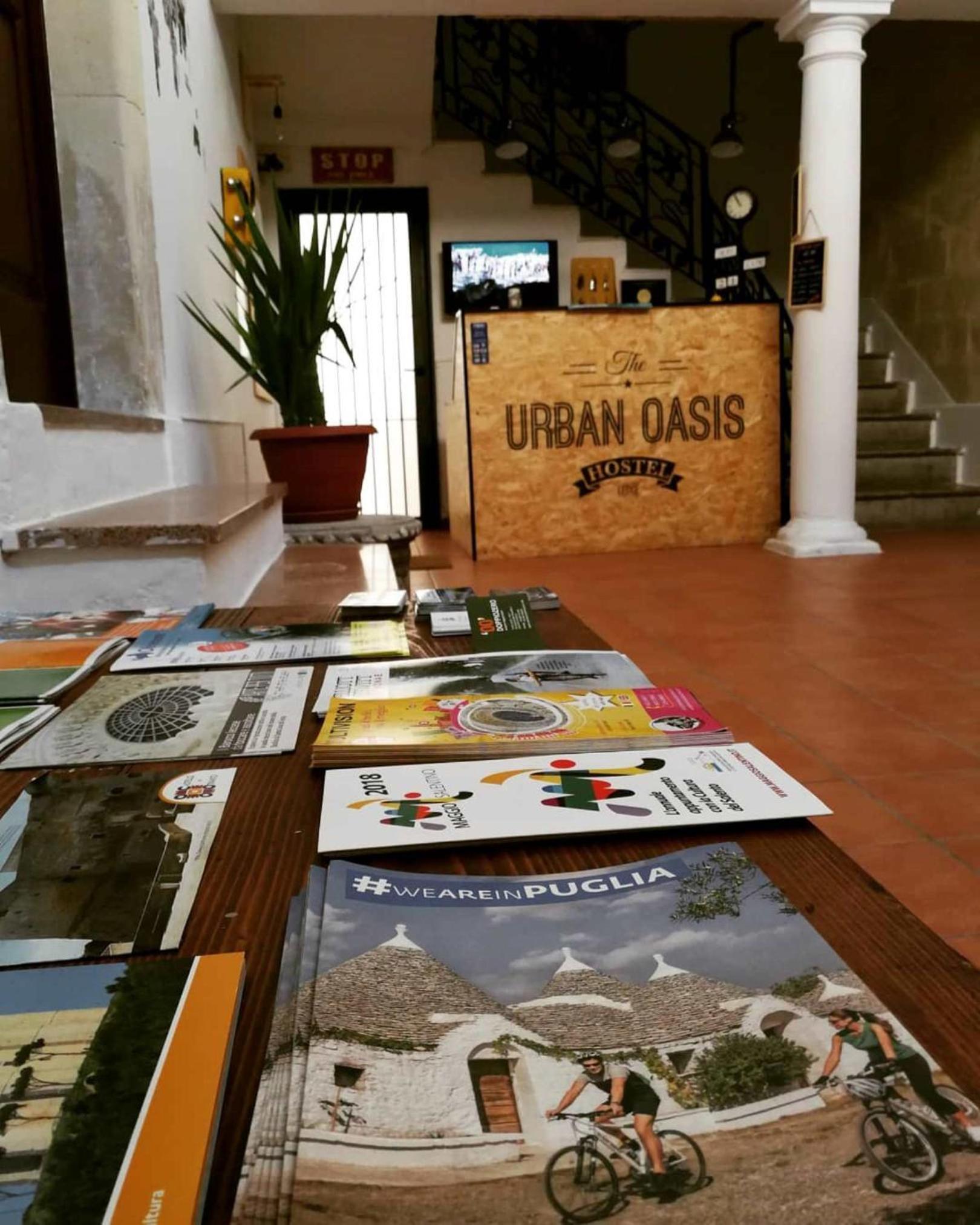 Hotel Urban Oasis Hostel - Image 1