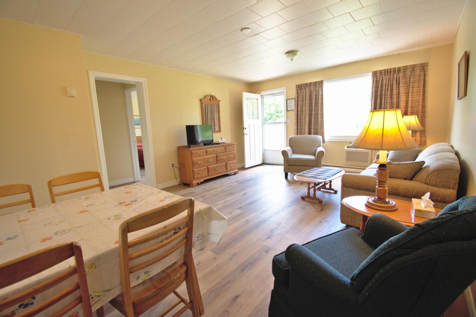 Lakeview Lodge and Cottages