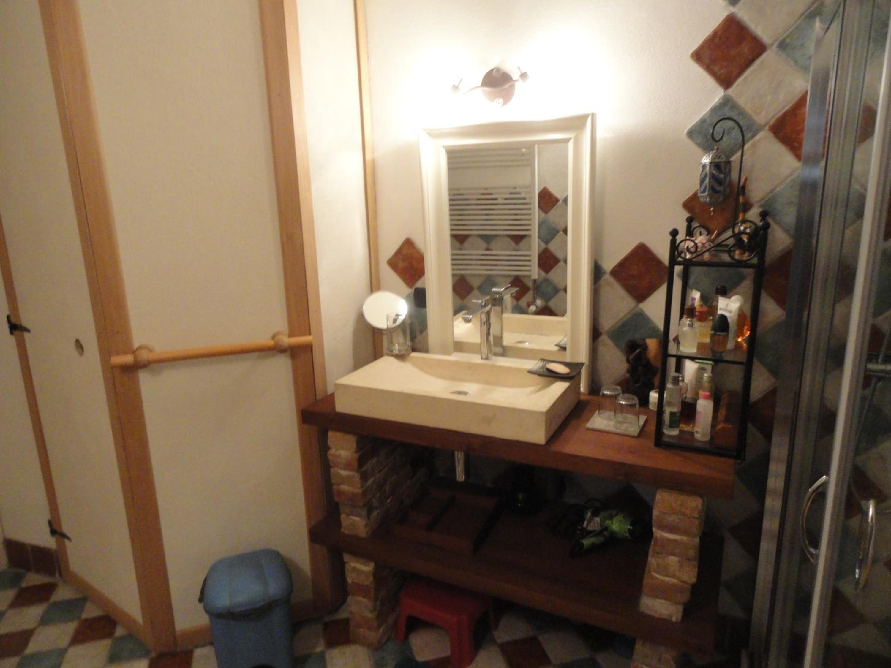 Photo 18