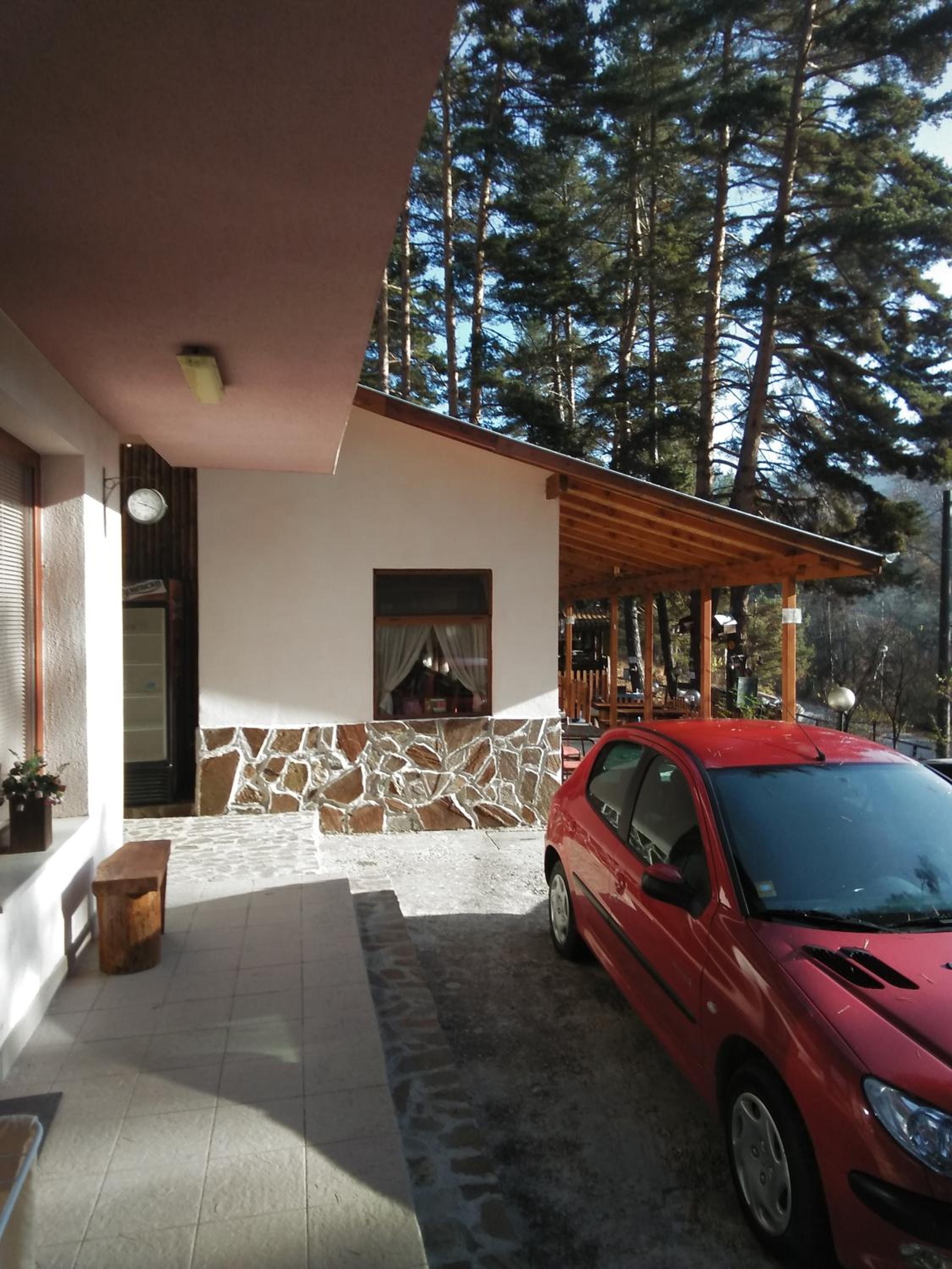 Family Hotel Shisharka