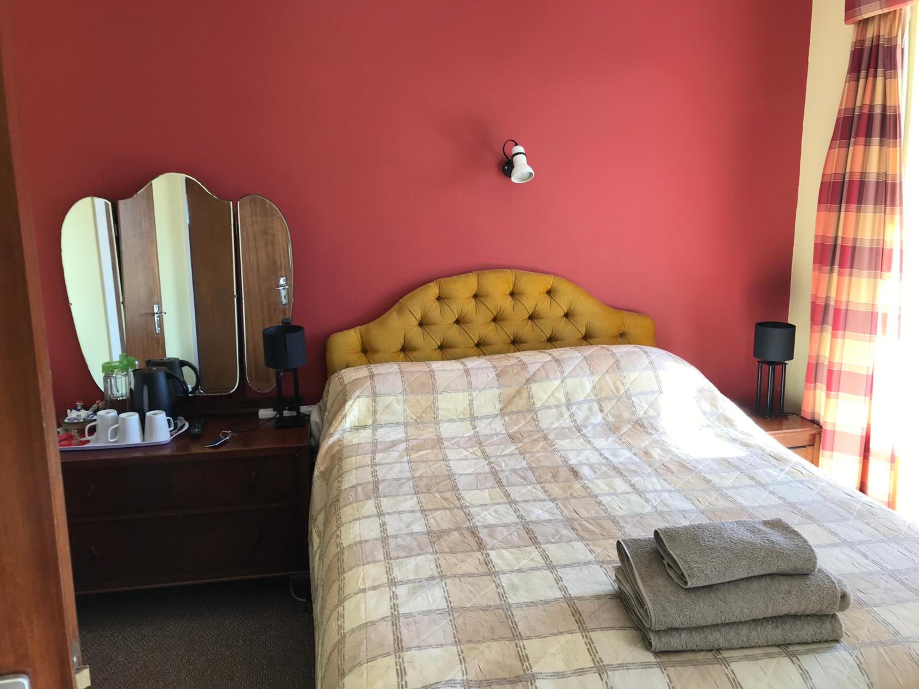 Carnside Guest House
