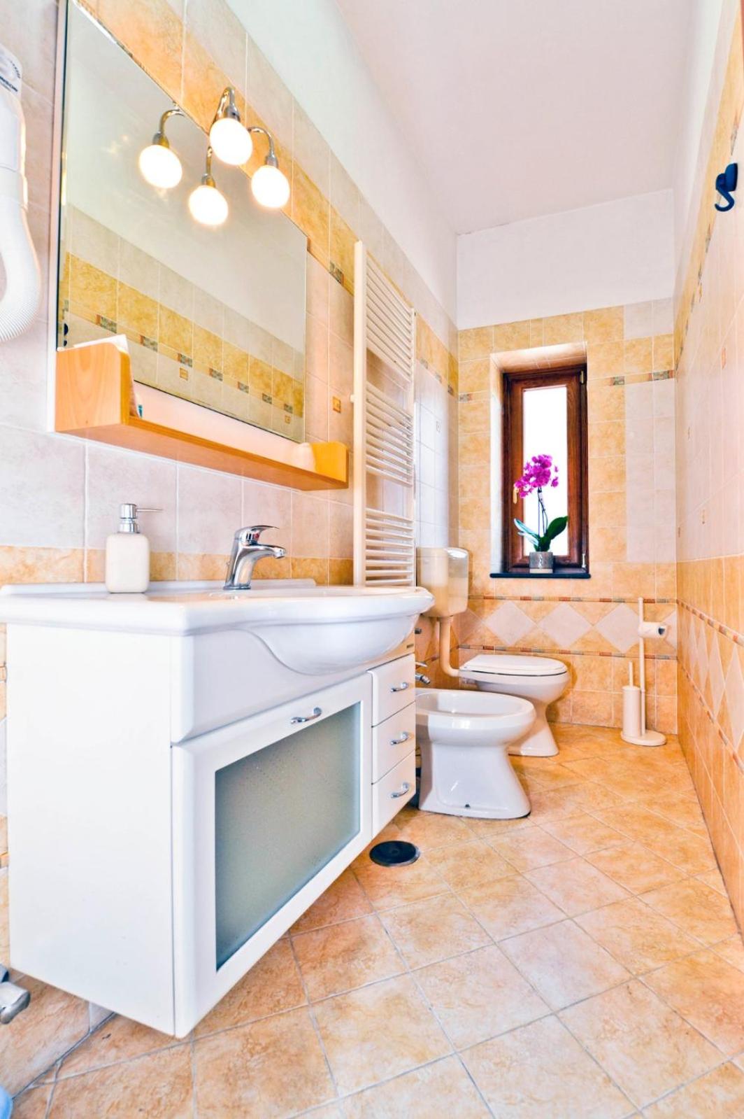 Donna Rachele photo 5