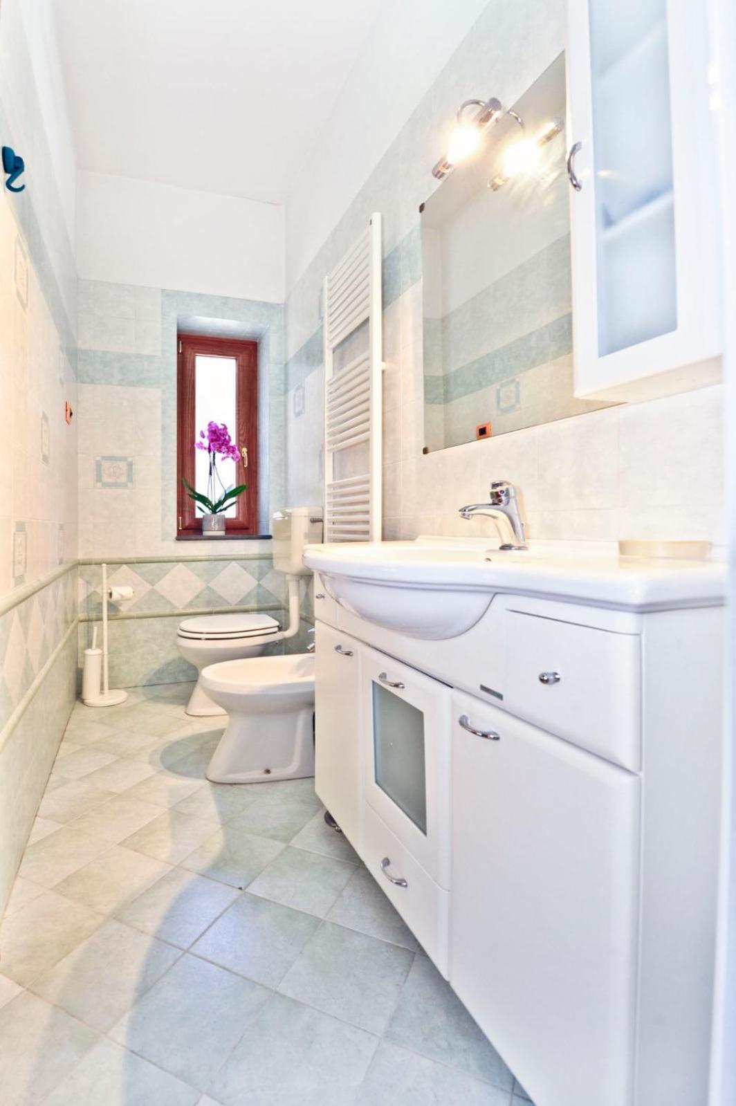 Donna Rachele photo 4