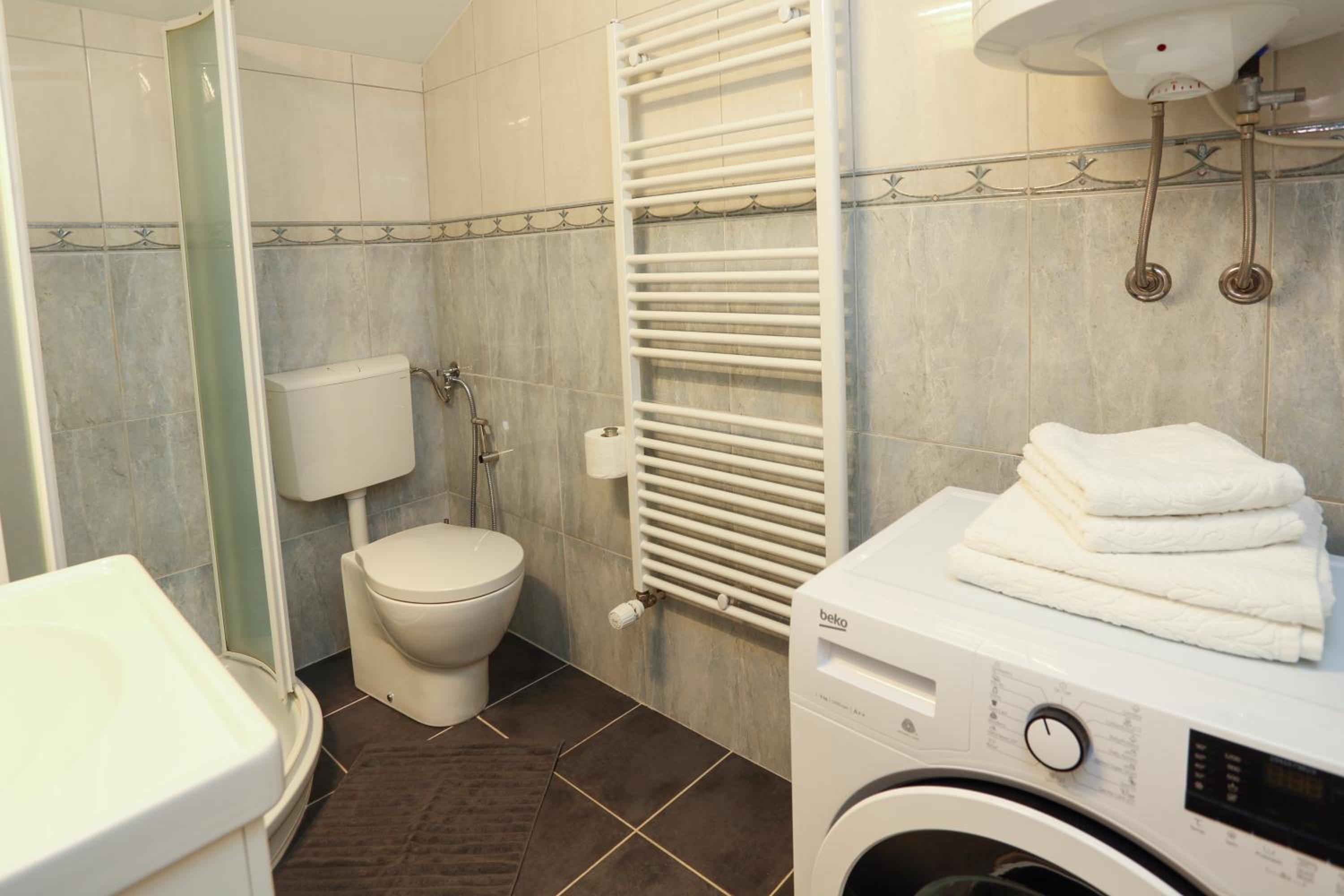 Apartments Erman
